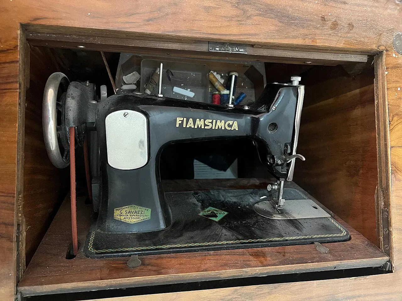 Fiamsimca F110 pedal sewing machine, 1960s 10