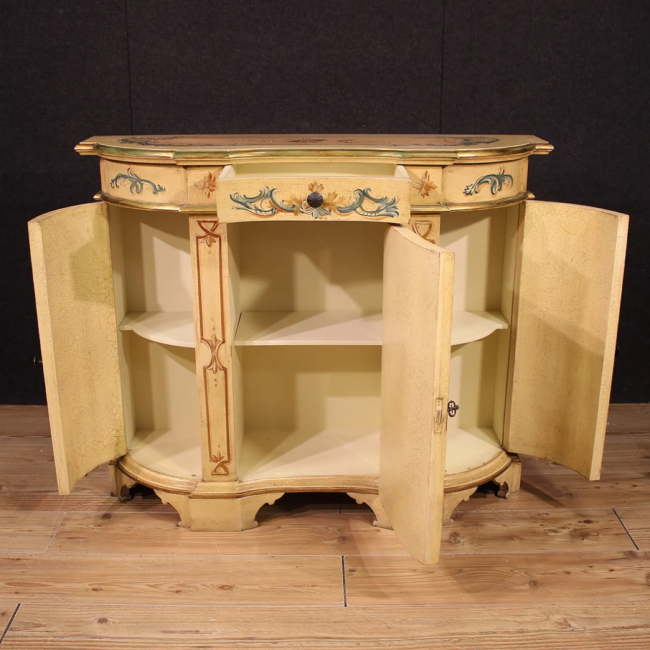 Credenza italiana laccata, dipinta e dorata, '900 9