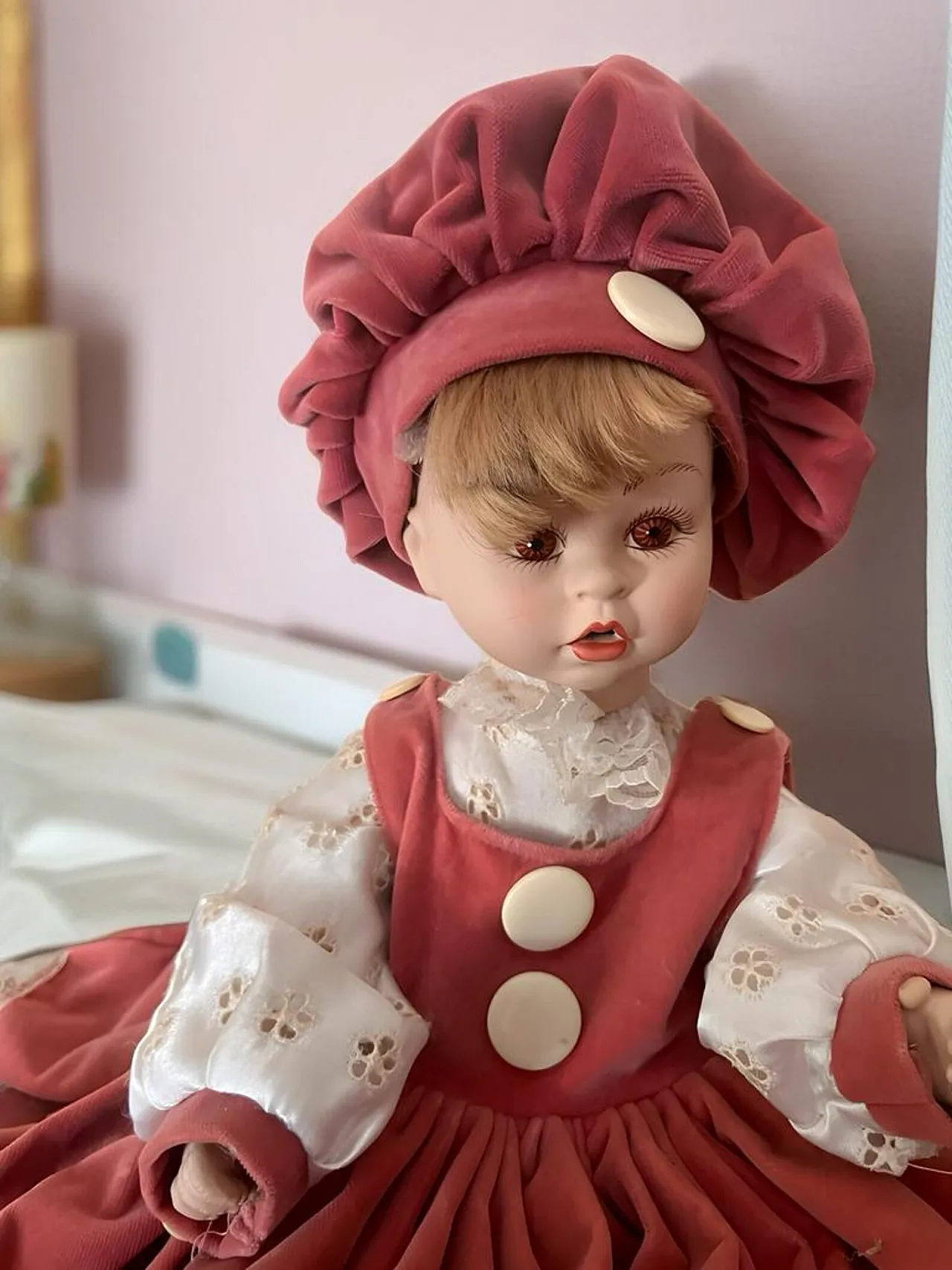 Pair of porcelain dolls, 1990s 2