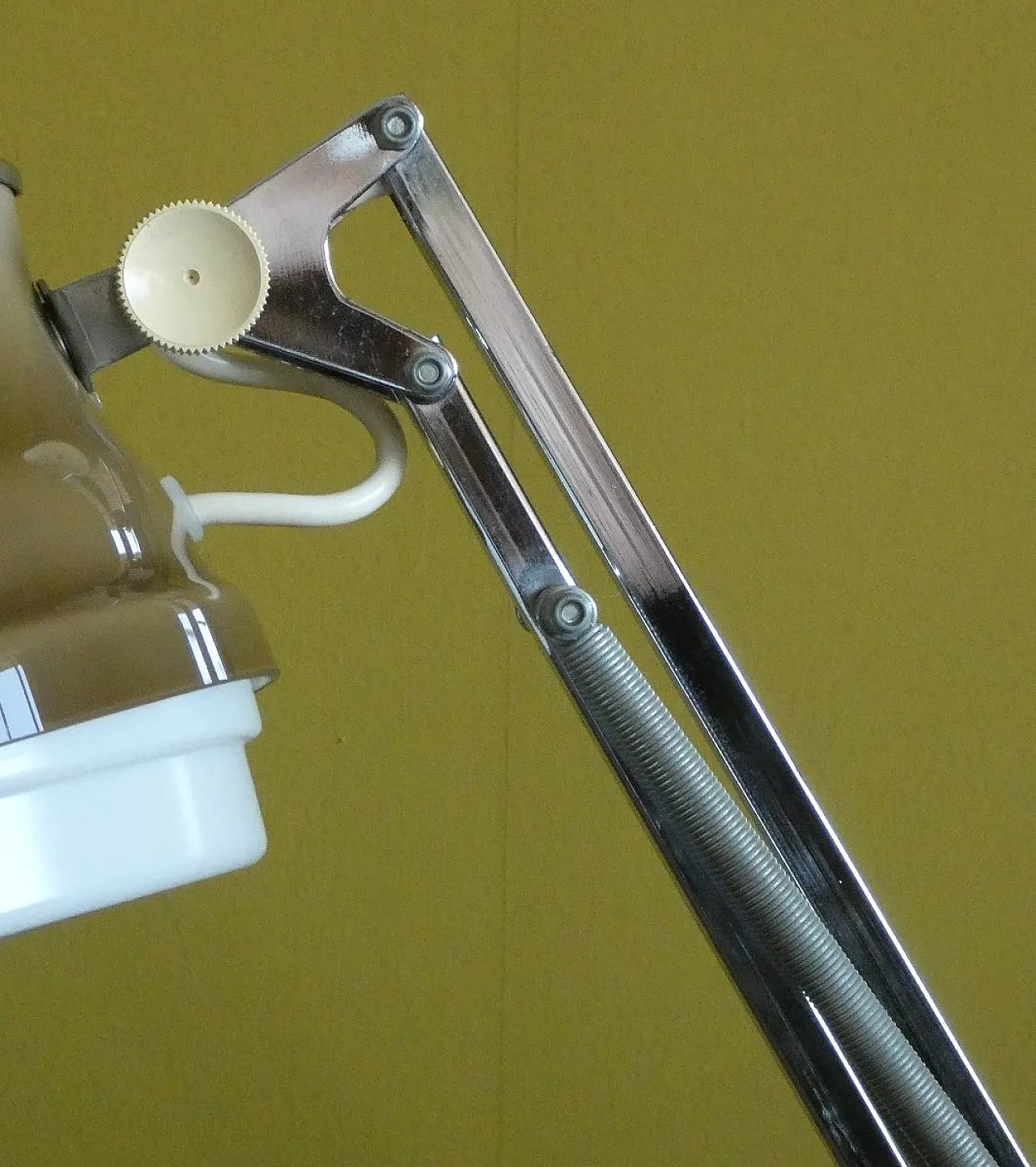 Lampada da tavolo in metallo, Italia, anni '60 4