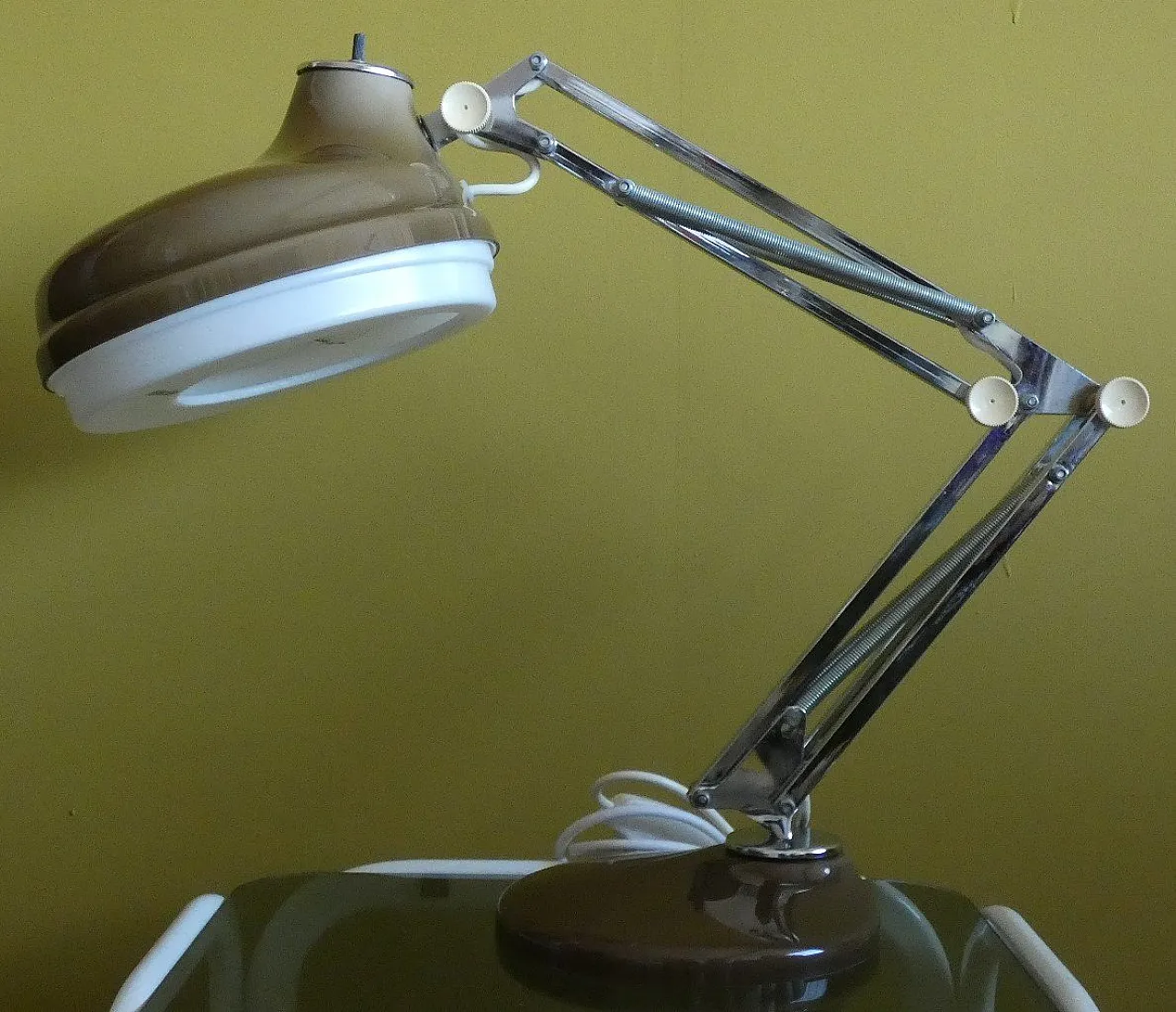 Lampada da tavolo in metallo, Italia, anni '60 7