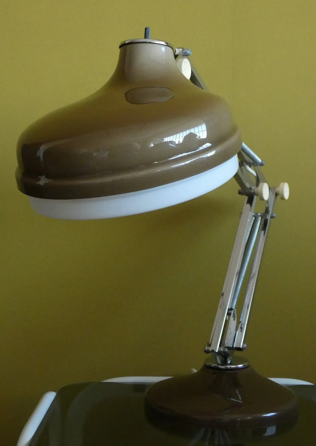 Lampada da tavolo in metallo, Italia, anni '60 8