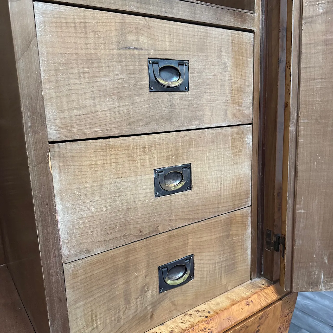Art Deco Cubist Cabinet in Burl Wood, 1940s 15