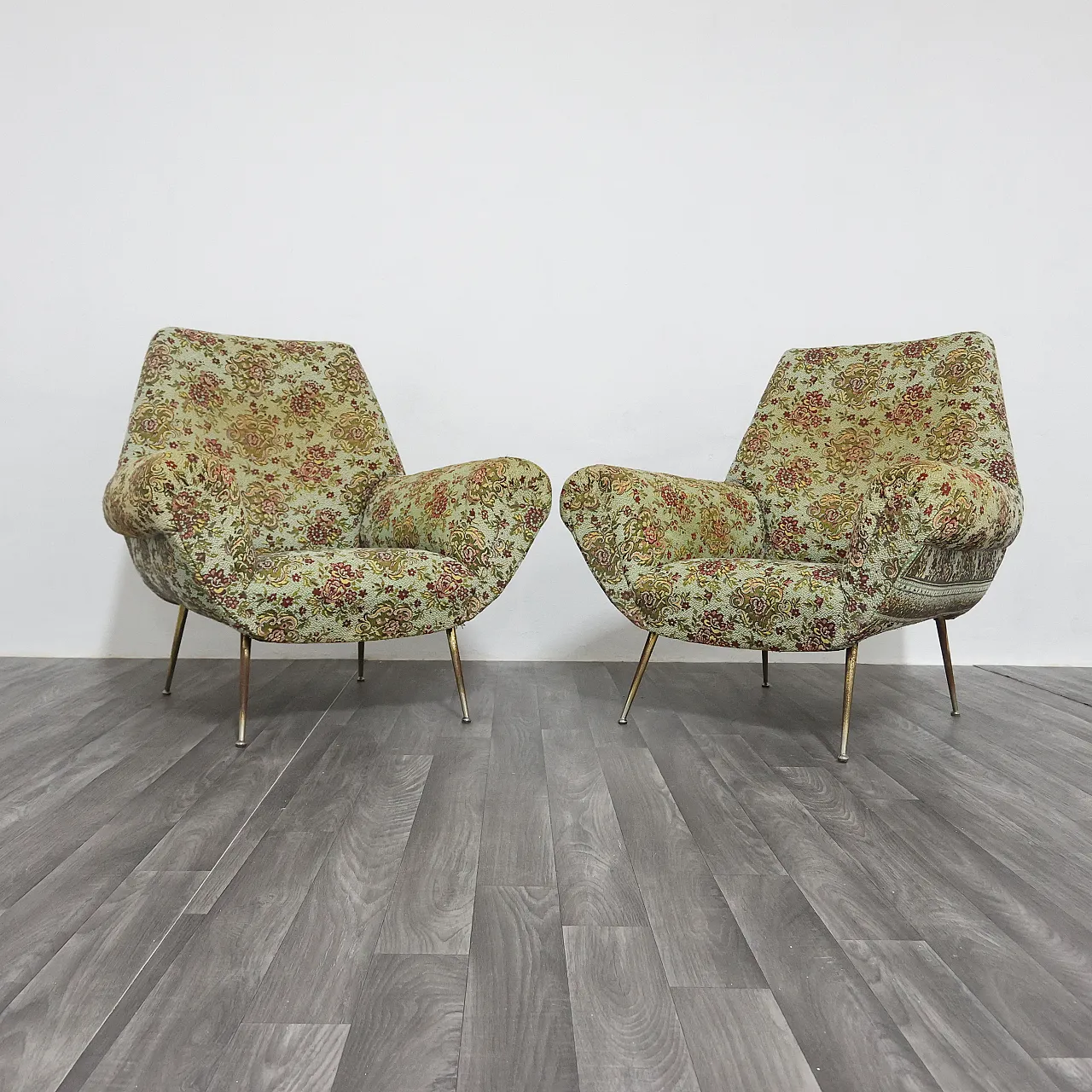 Pair of armchairs by Gigi Radice for Minotti, 1950s 1