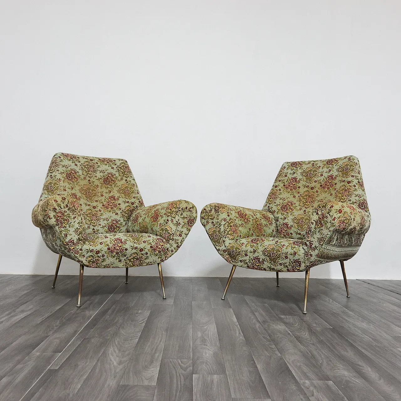 Pair of armchairs by Gigi Radice for Minotti, 1950s 2