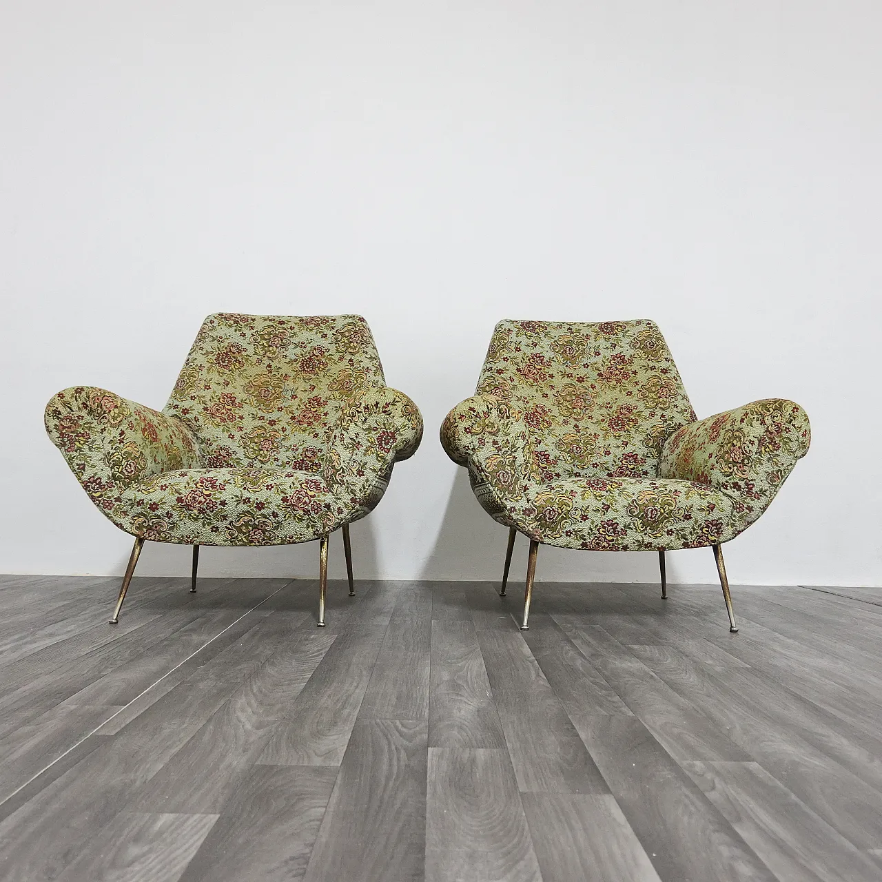 Pair of armchairs by Gigi Radice for Minotti, 1950s 7