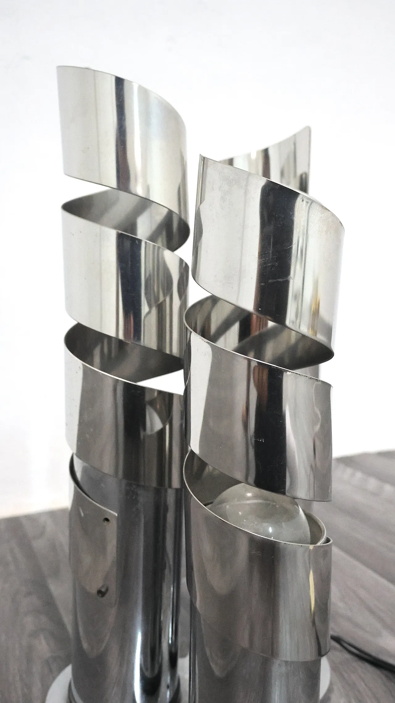 Lampada a spirale in acciaio cromato in stile Max Sauze, anni '70 5