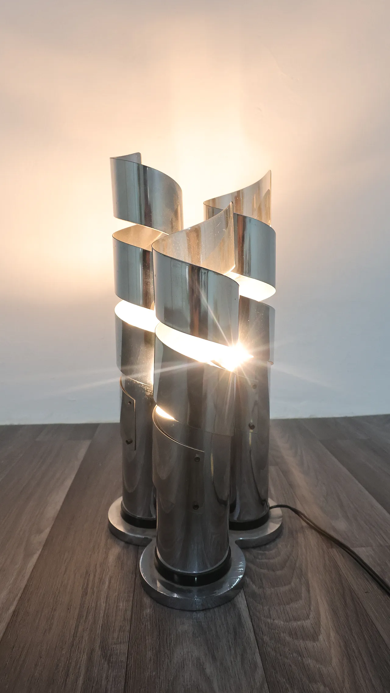 Lampada a spirale in acciaio cromato in stile Max Sauze, anni '70 7