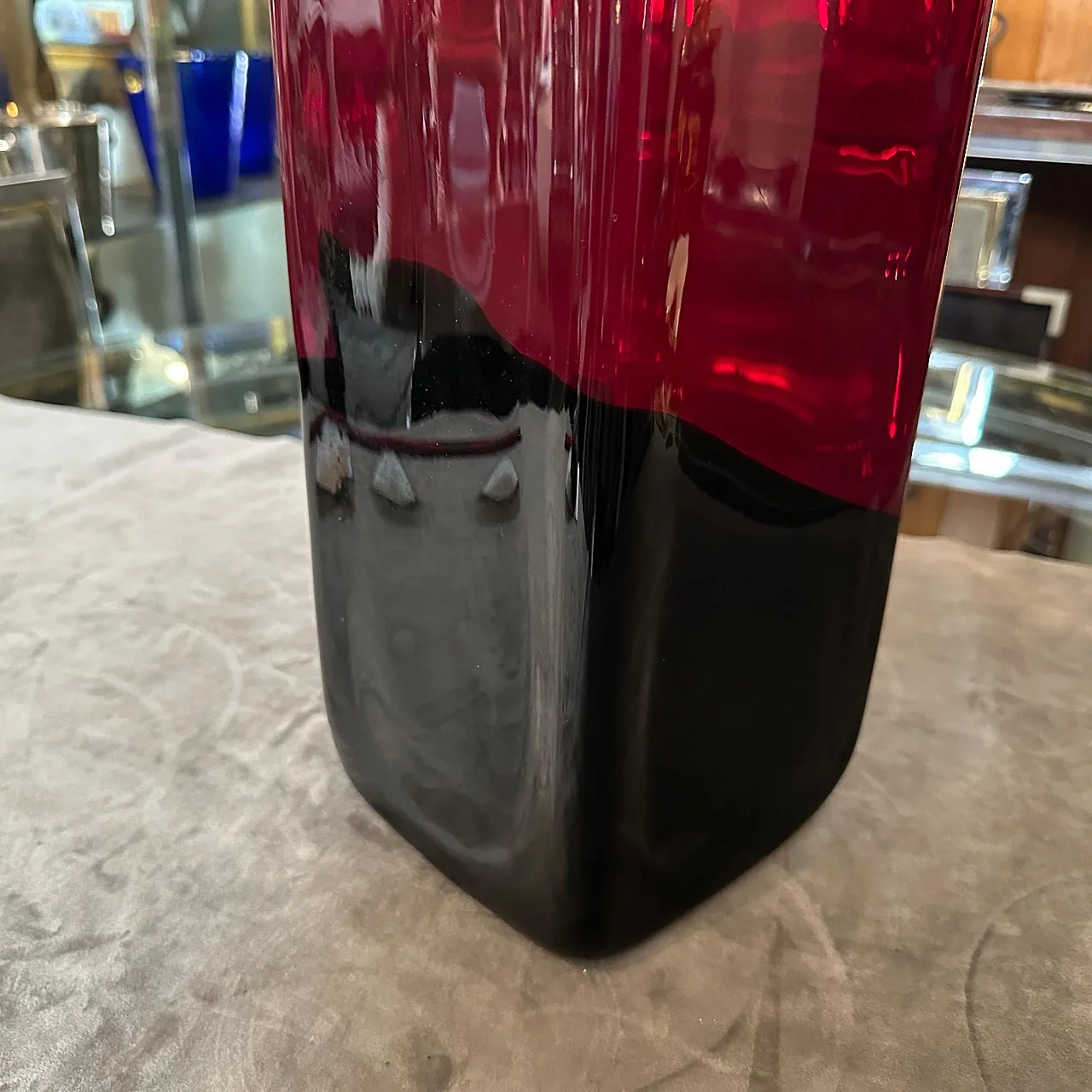 Modern red and black Murano glass vase by Carlo Moretti, 1980s 4
