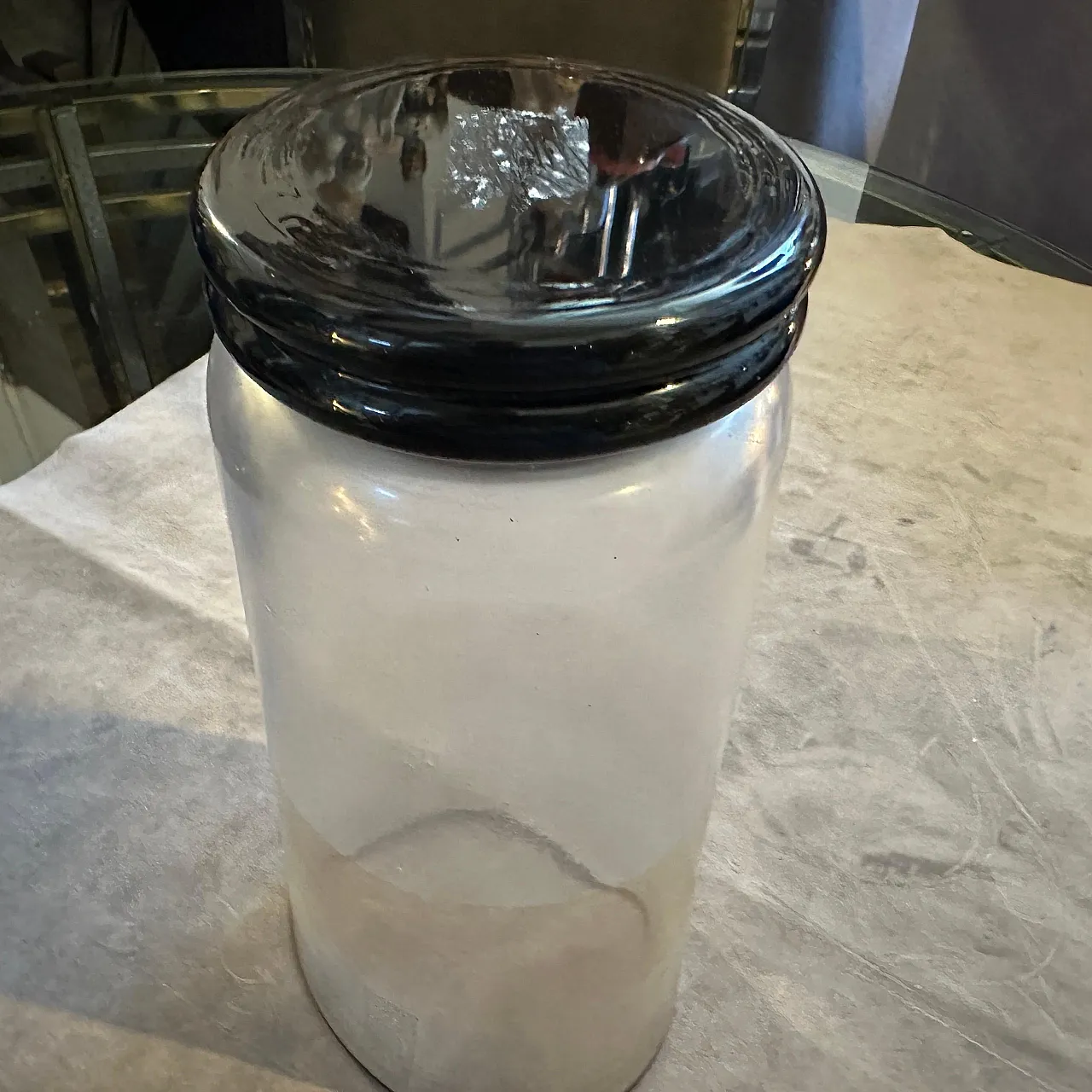 Vaso moderno in vetro trasparente nero e oro di Murano, anni '70 6