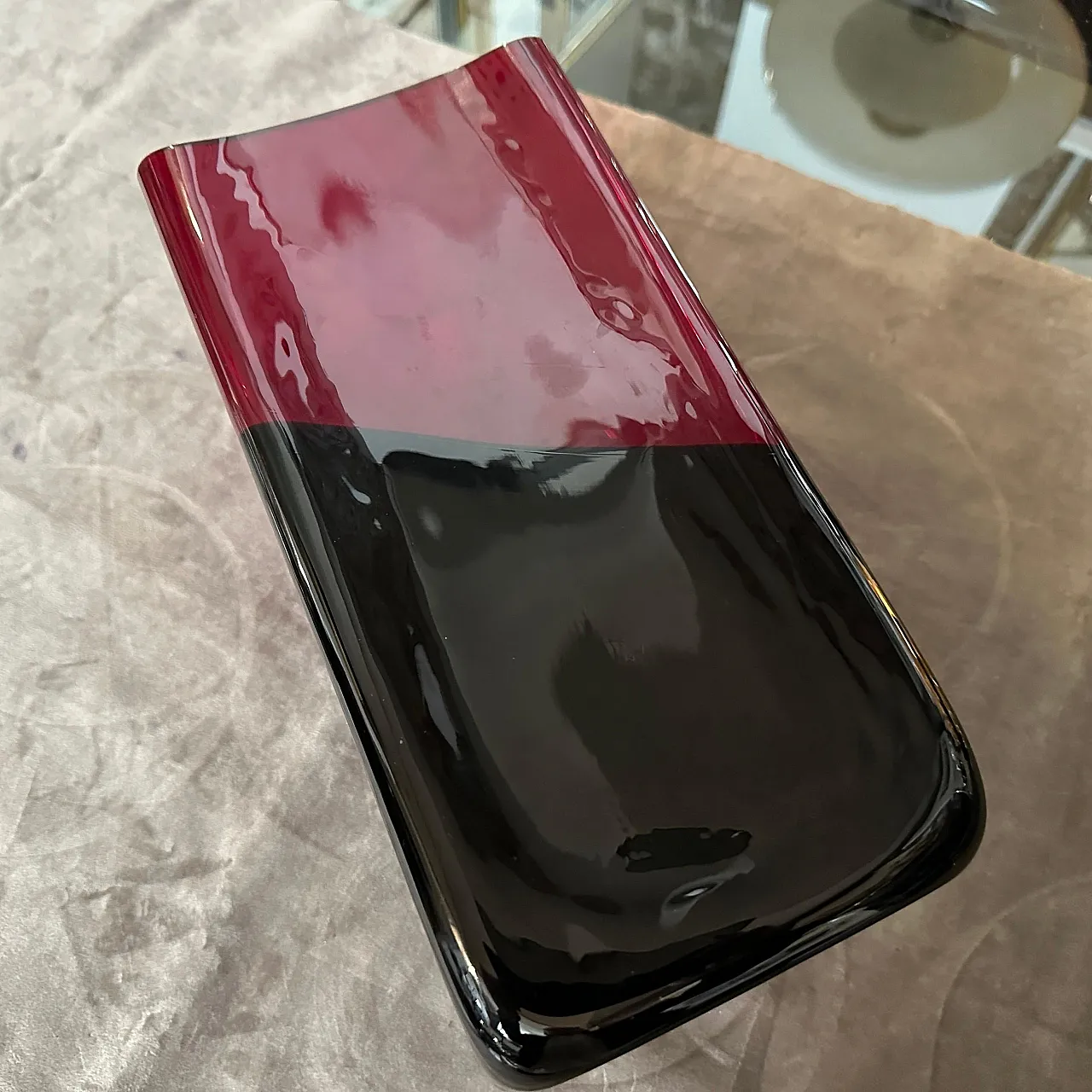 Modern red and black Murano glass vase by Carlo Moretti, 1980s 9