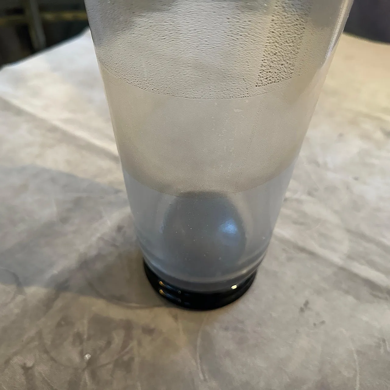 Vaso moderno in vetro trasparente nero e oro di Murano, anni '70 10