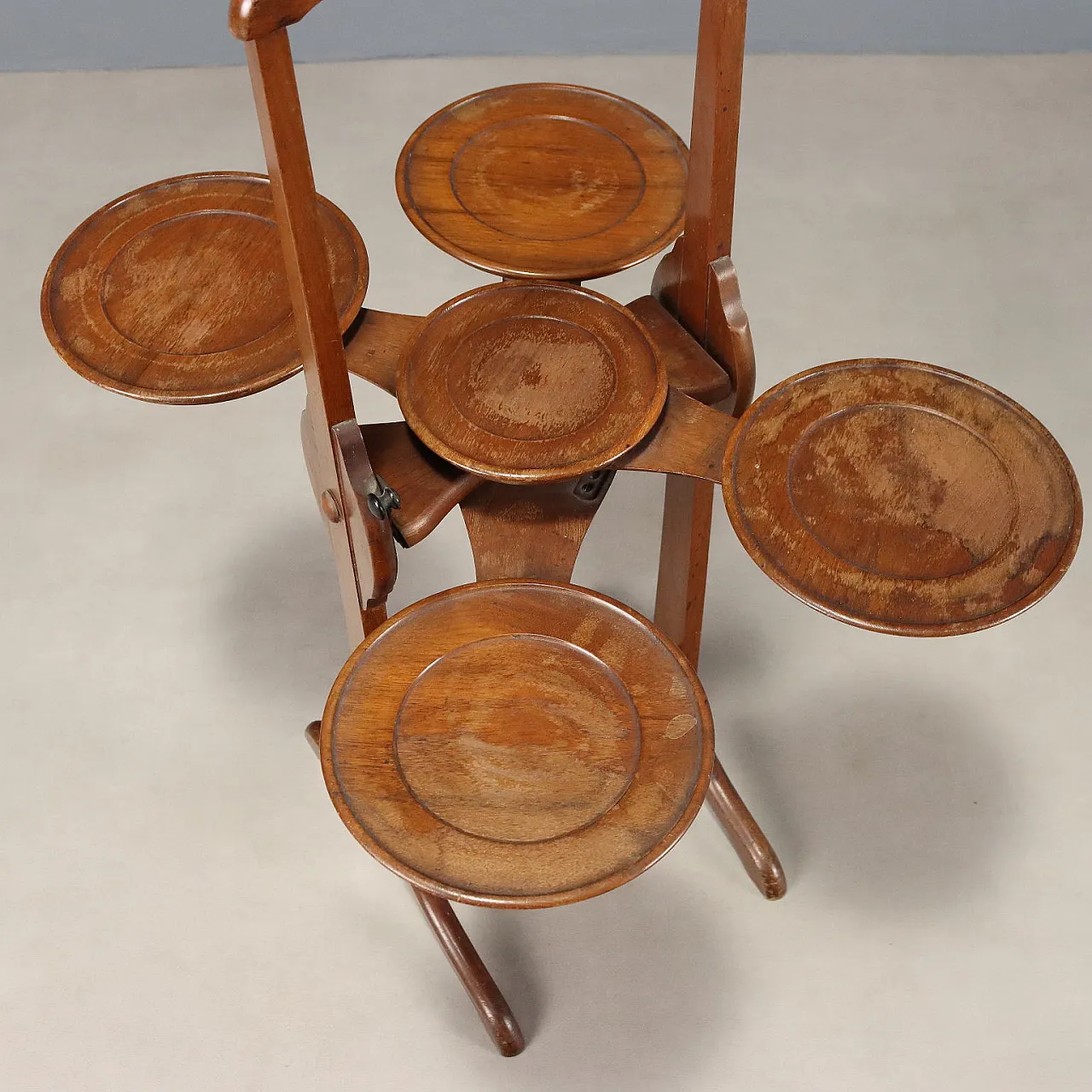 Walnut valet table with trays, 19th century 5
