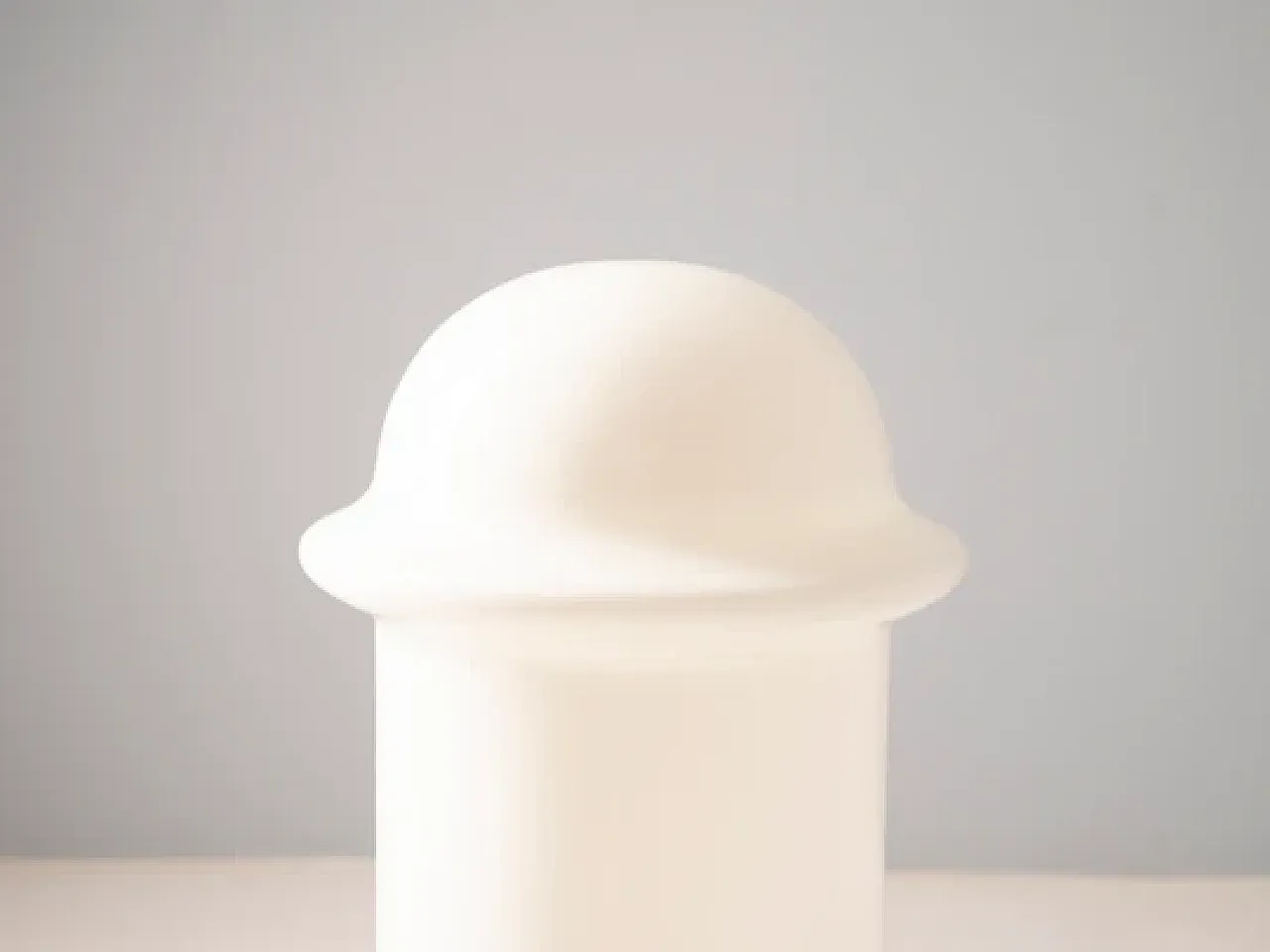 Lampada da terra in vetro pieno di Karel Volf, fine '900 5