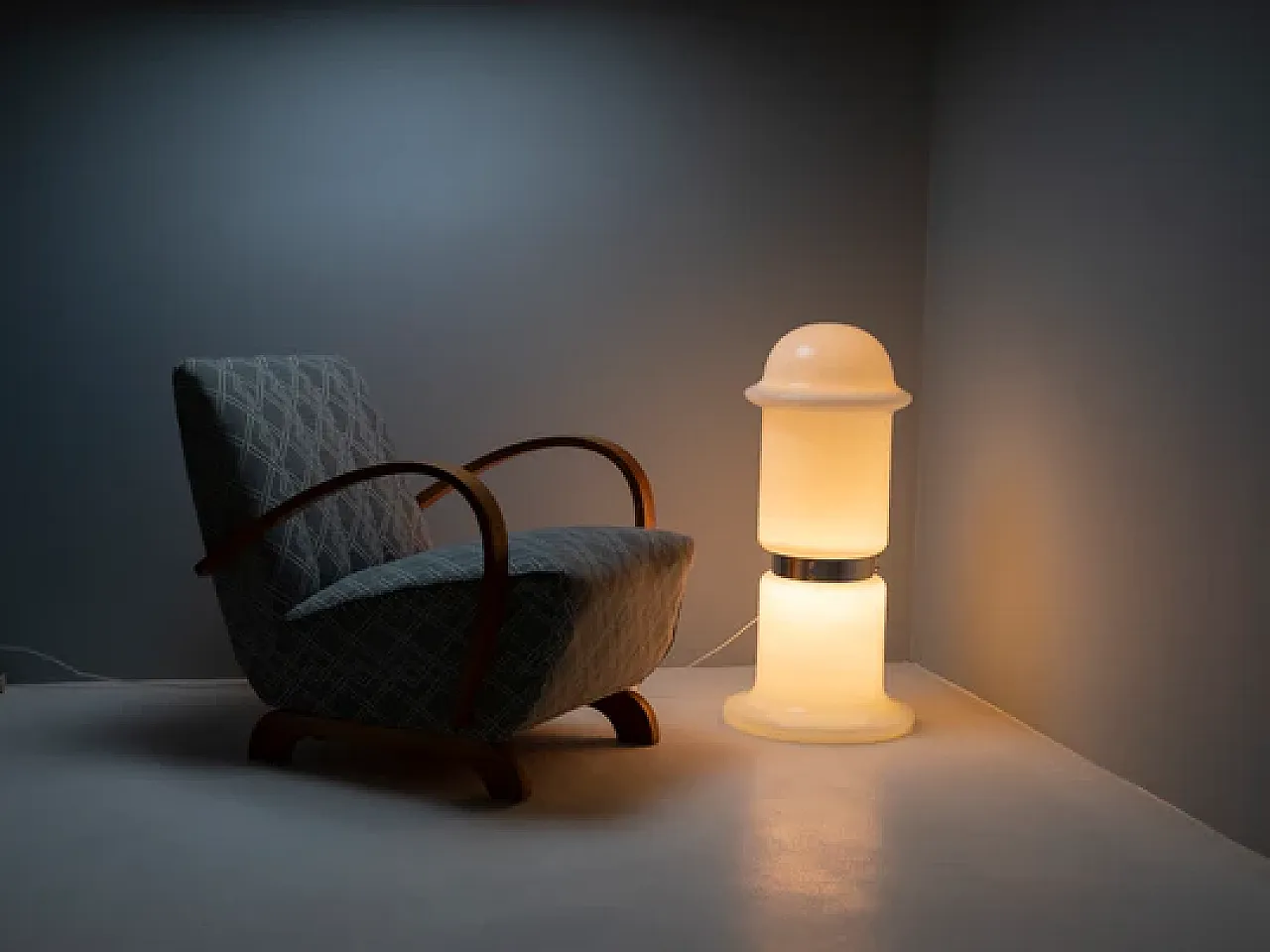 Lampada da terra in vetro pieno di Karel Volf, fine '900 8