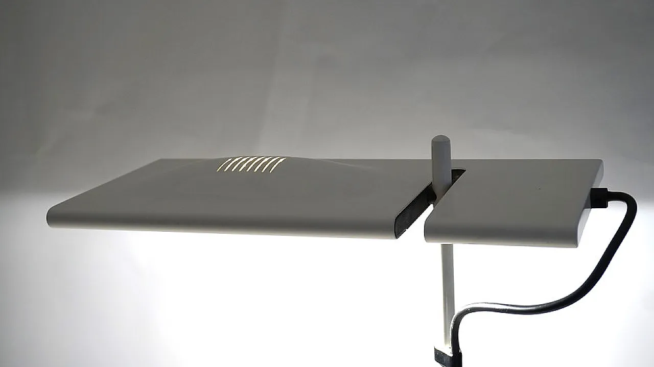 Lampada da terra PAF Duna di Mario Barbaglia e Marco Colombo, anni '80 7