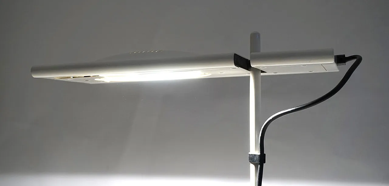 Lampada da terra PAF Duna di Mario Barbaglia e Marco Colombo, anni '80 15