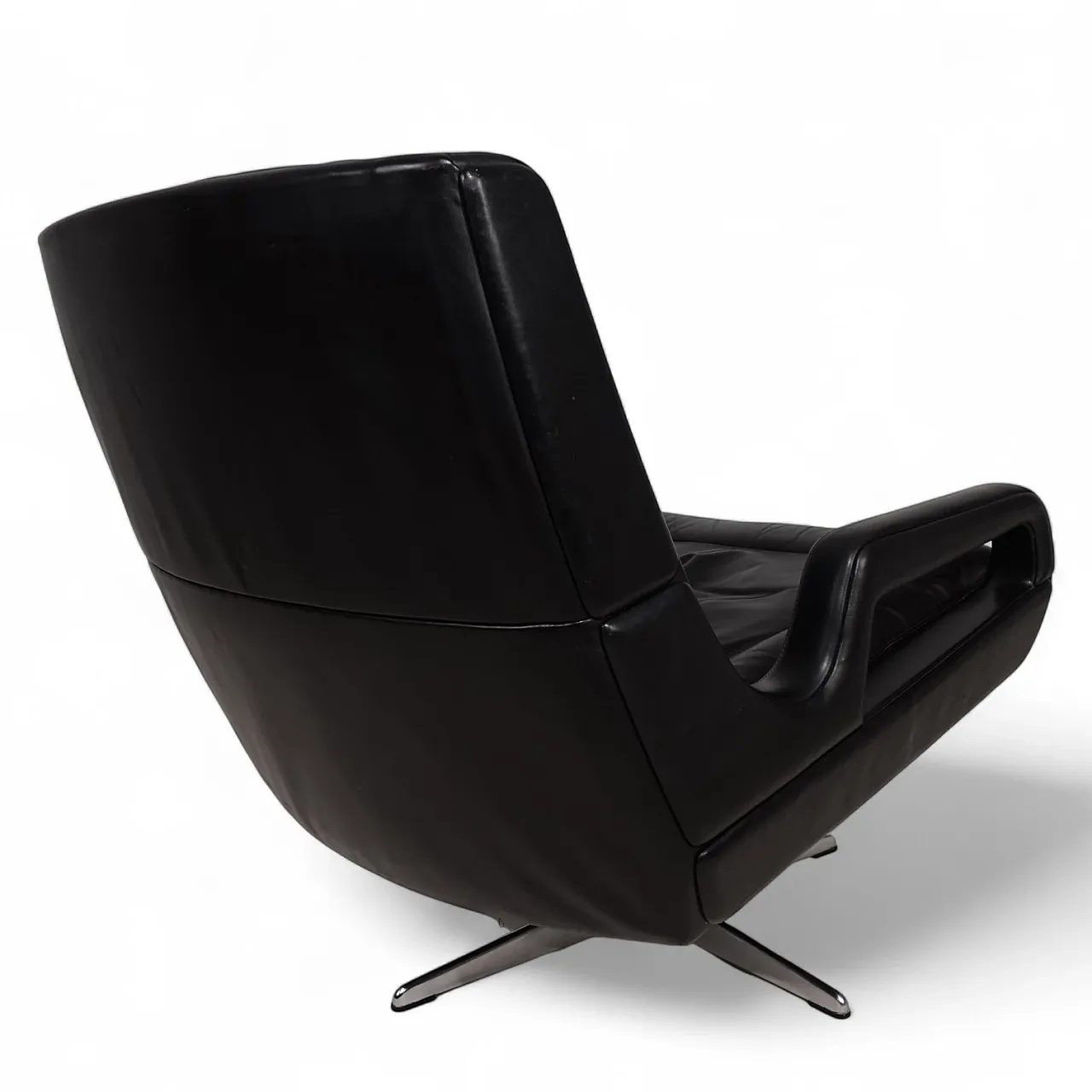 Poltrona lounge in pelle nera Carl Straub, anni '60 11