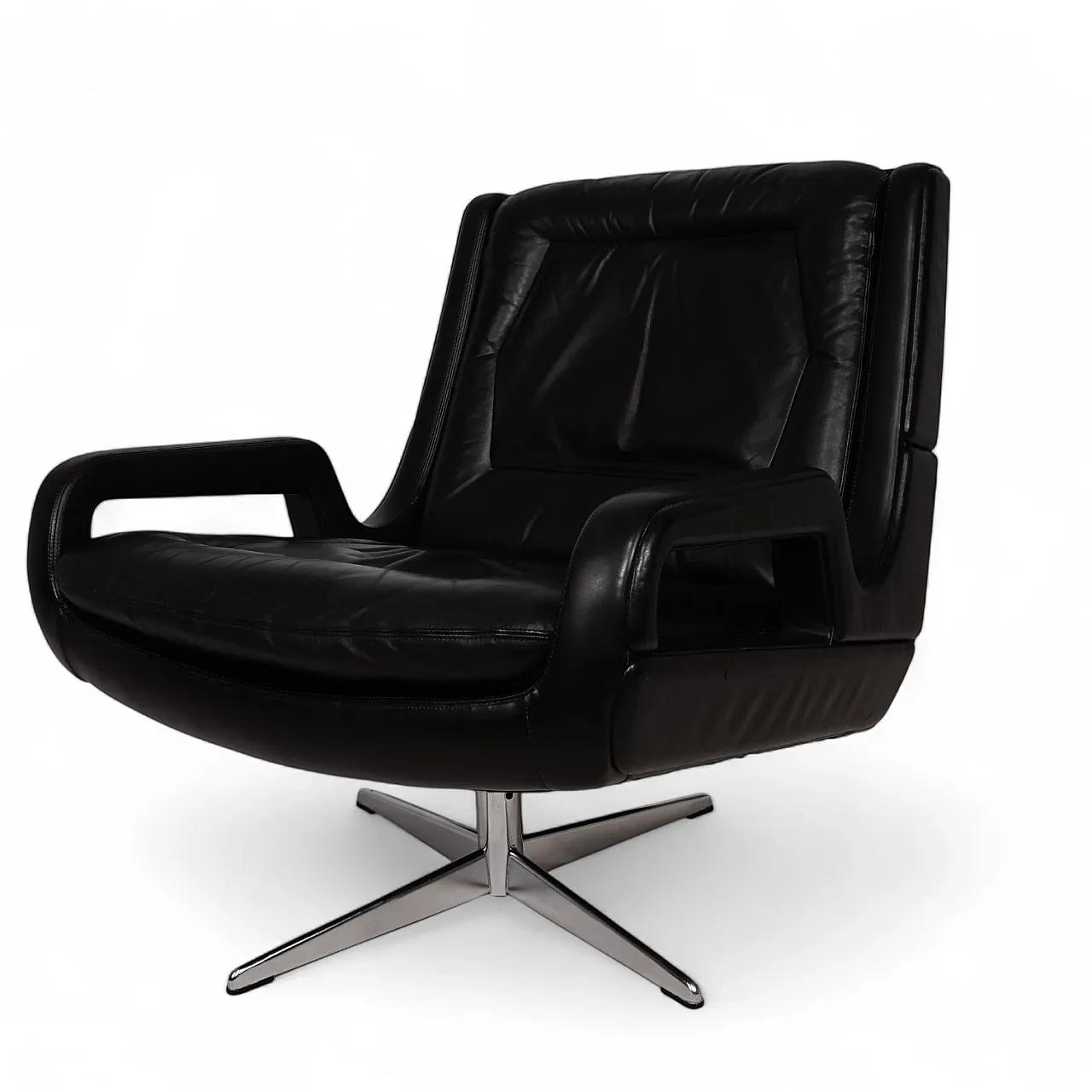 Poltrona lounge in pelle nera Carl Straub, anni '60 12