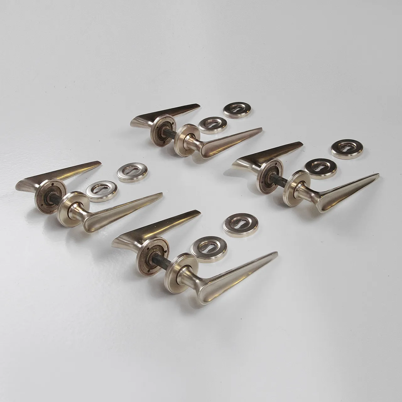 4 Gio Ponti style brass handles, 1960s 3