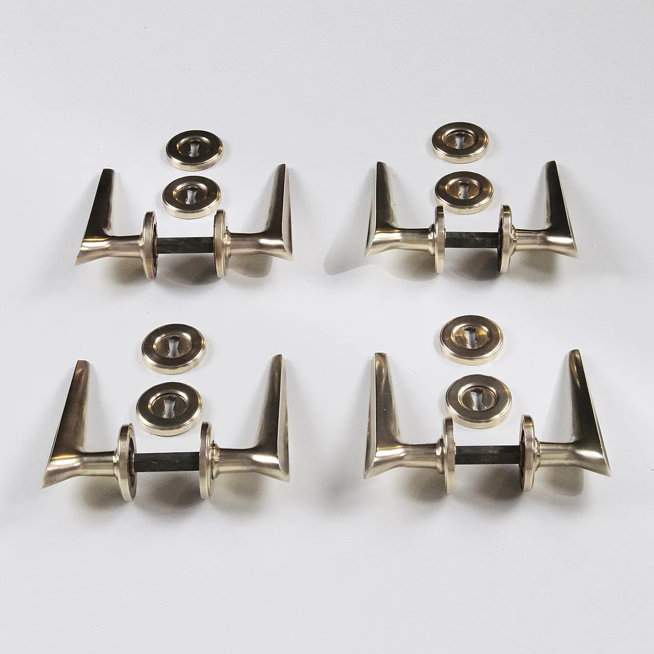 4 Gio Ponti style brass handles, 1960s 4