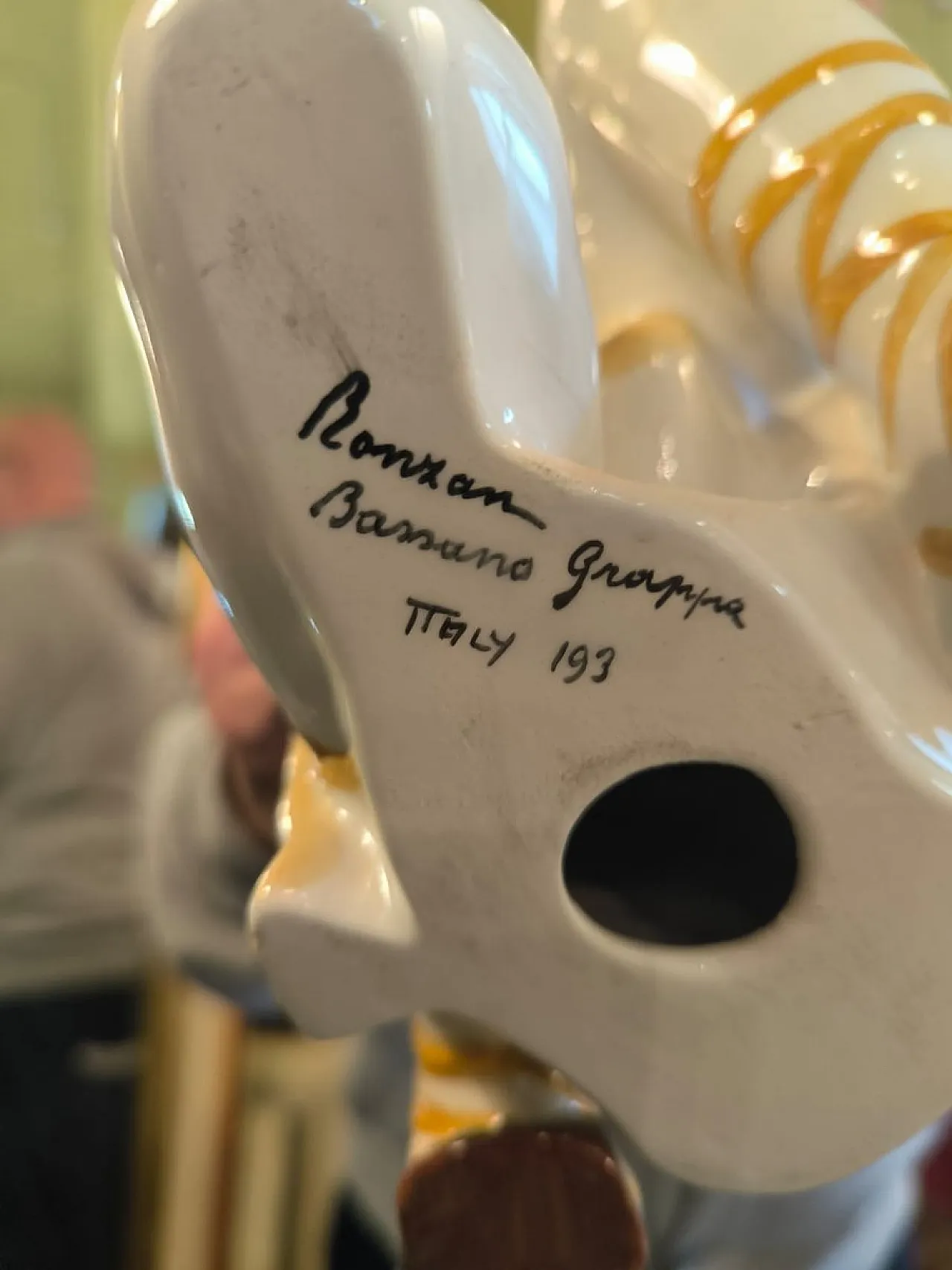 Ronzan, Angelo con arco da falco in porcellana, anni '50 4