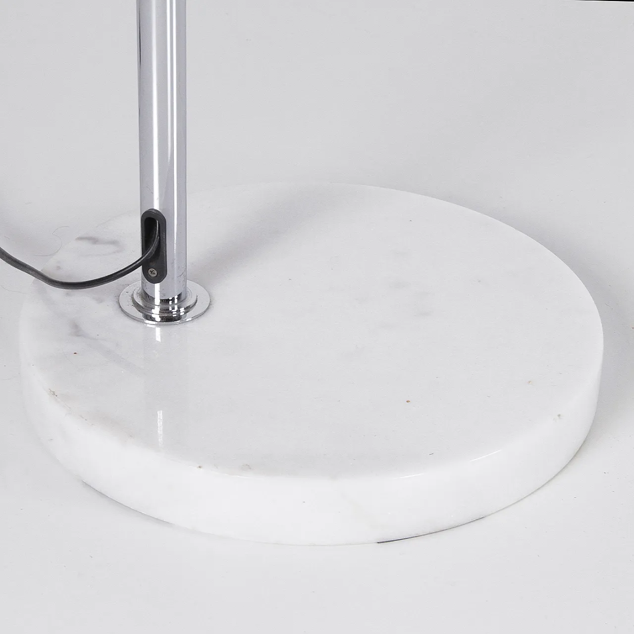 Arched floor lamp, 1970s 3