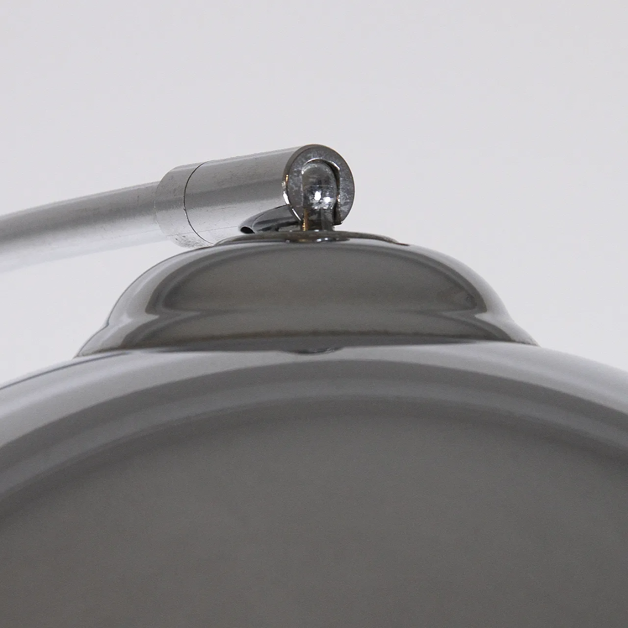 Arched floor lamp, 1970s 6