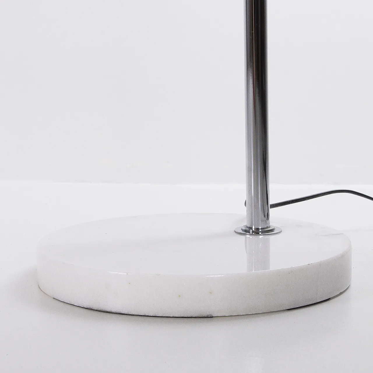 Arched floor lamp, 1970s 8