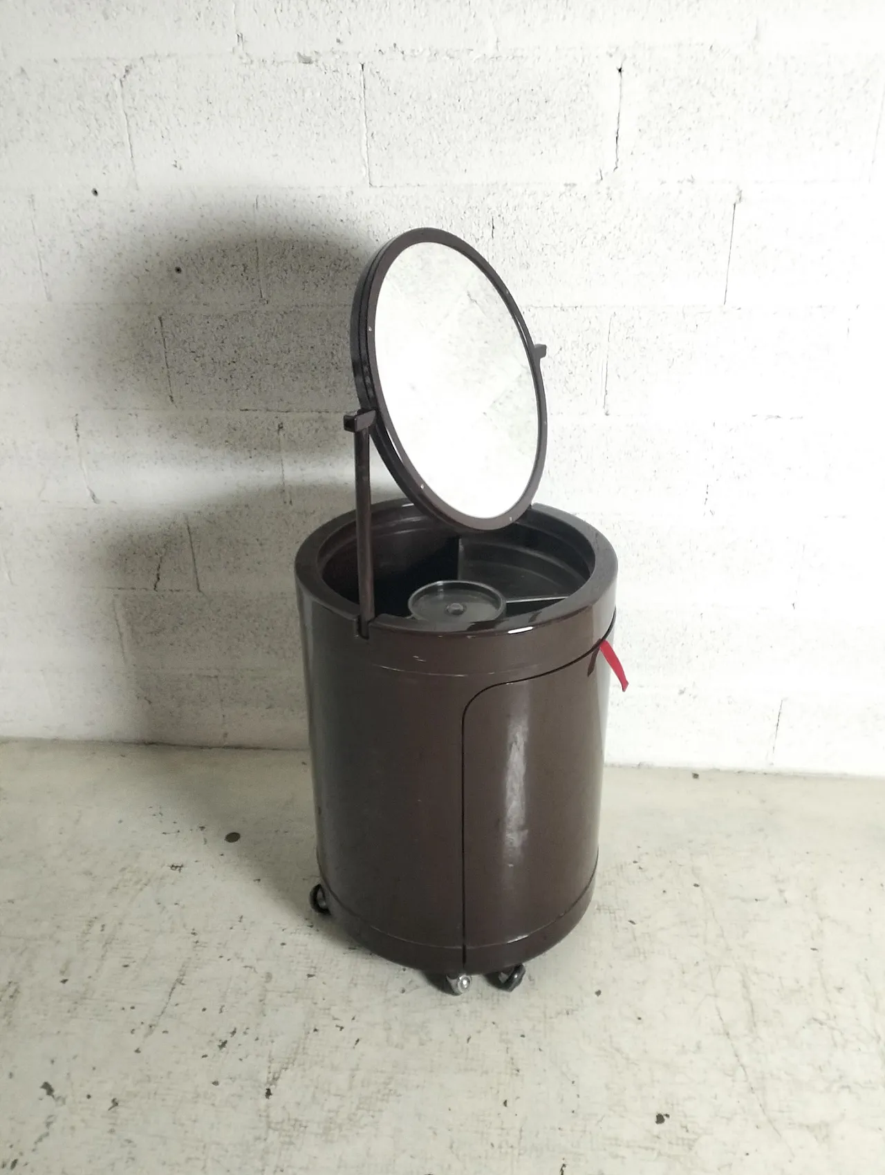 Silvi red Vanity table on wheels by Studio Kastilia, 1970s 5