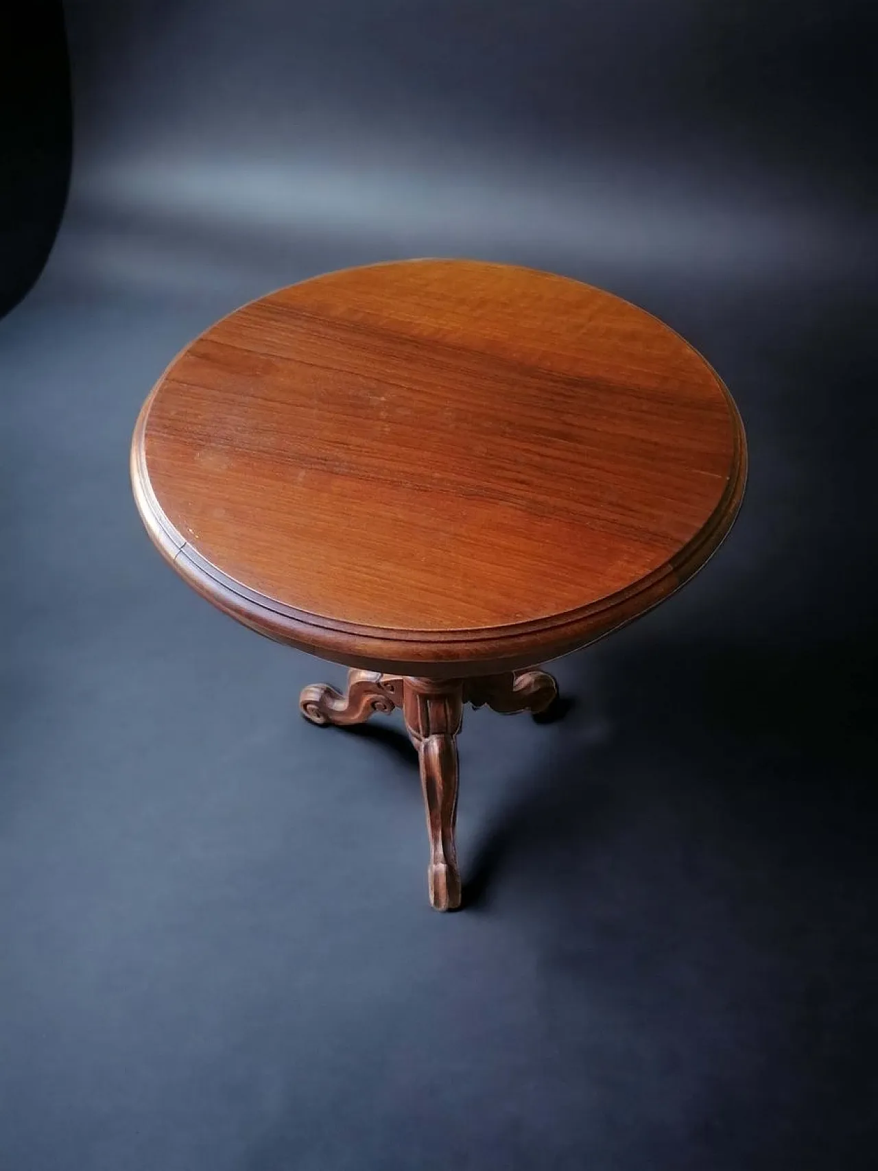 Tavolino da caffè in noce, anni '50 2