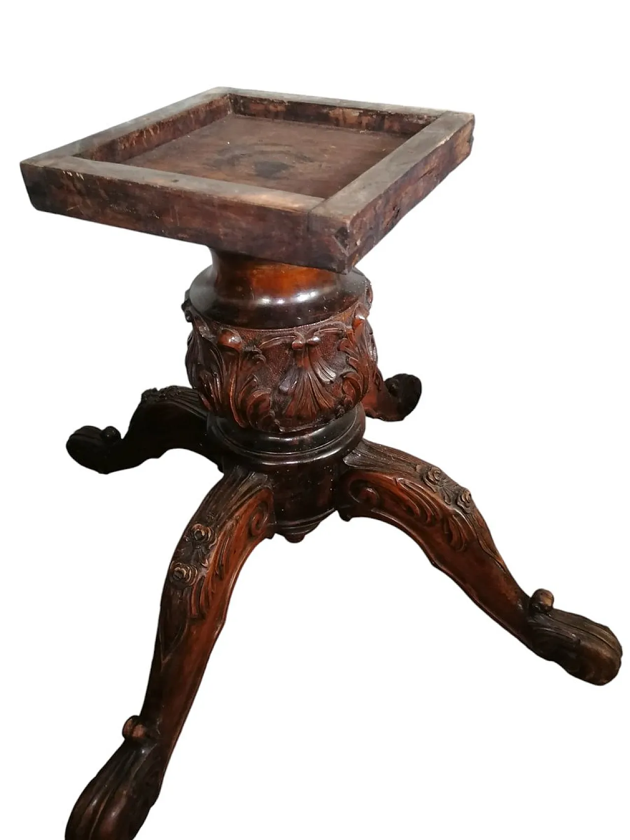 Tavolo rotondo in radica di noce con piano intarsiato, epoca 1890 2