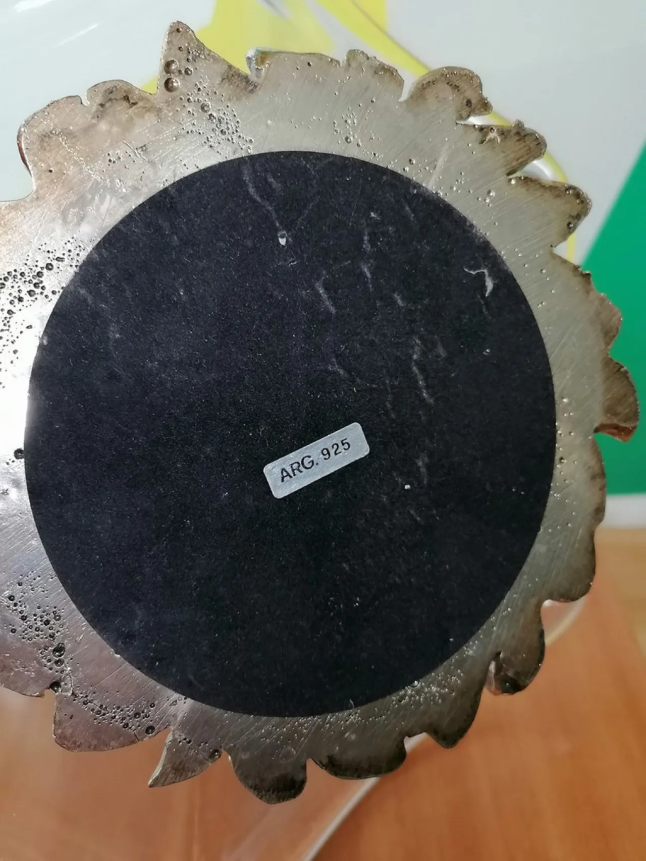 Vaso e portafrutta Murano con base resina placcata argento, anni '80 9