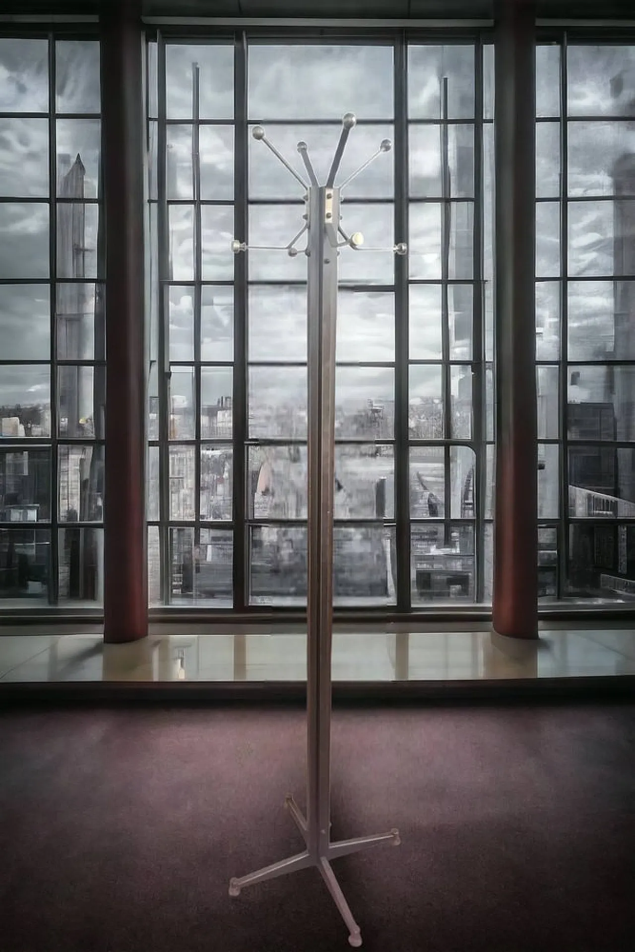 Appendiabiti in ottone, anni '50 5