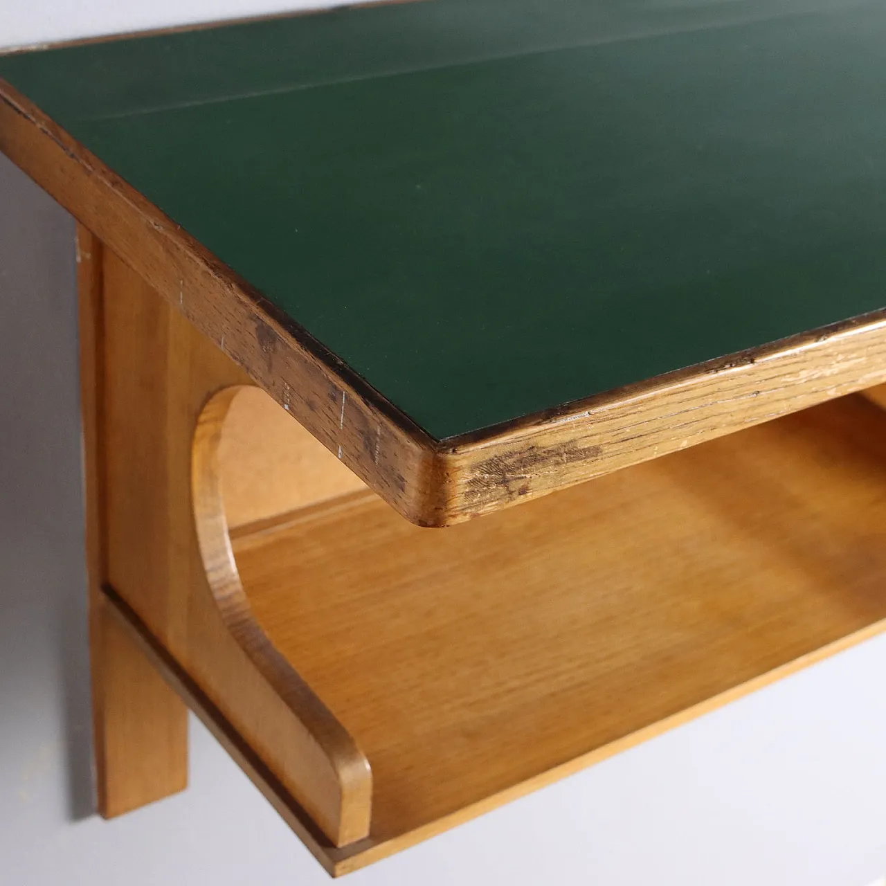 Scaffale impiallacciato in rovere e laminato, anni '50 3