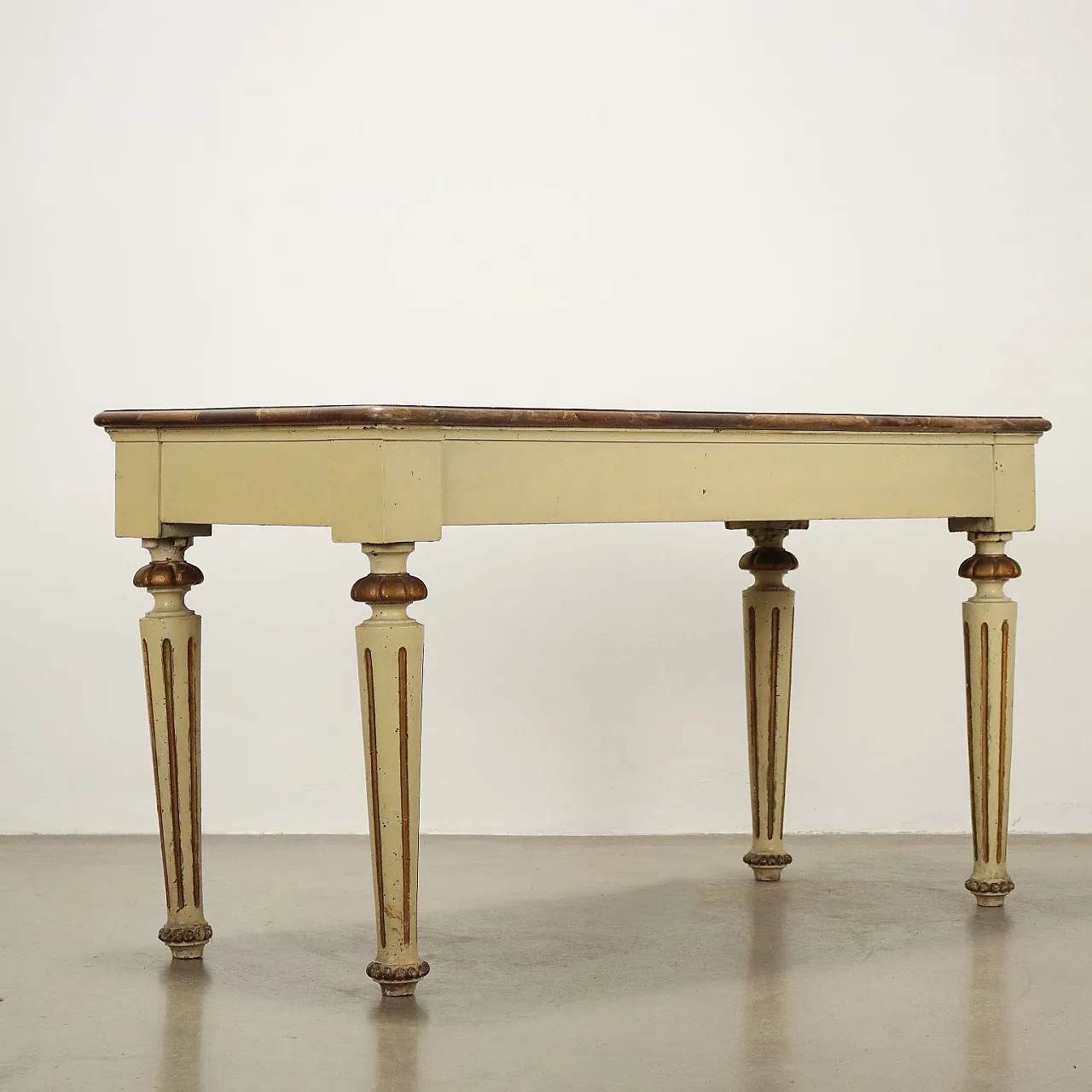 Tavolo in abete laccato, '800 8