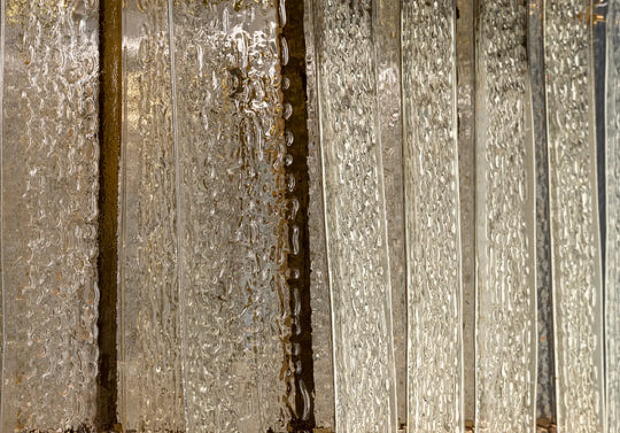 Lampadario in ottone e vetro ghiacciato strutturato, anni '50 3