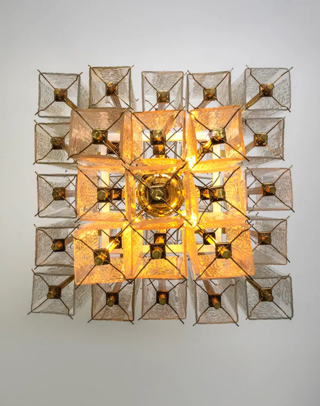 Lampadario in ottone e vetro ghiacciato strutturato, anni '50 7