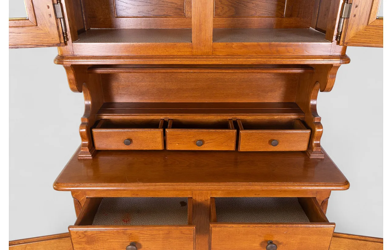 Credenza in legno massello con vetrina superiore e cassetti, '900 7