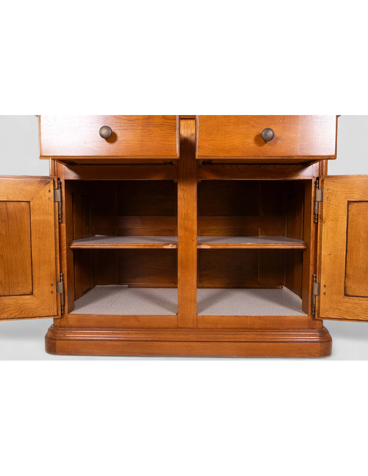 Credenza in legno massello con vetrina superiore e cassetti, '900 10