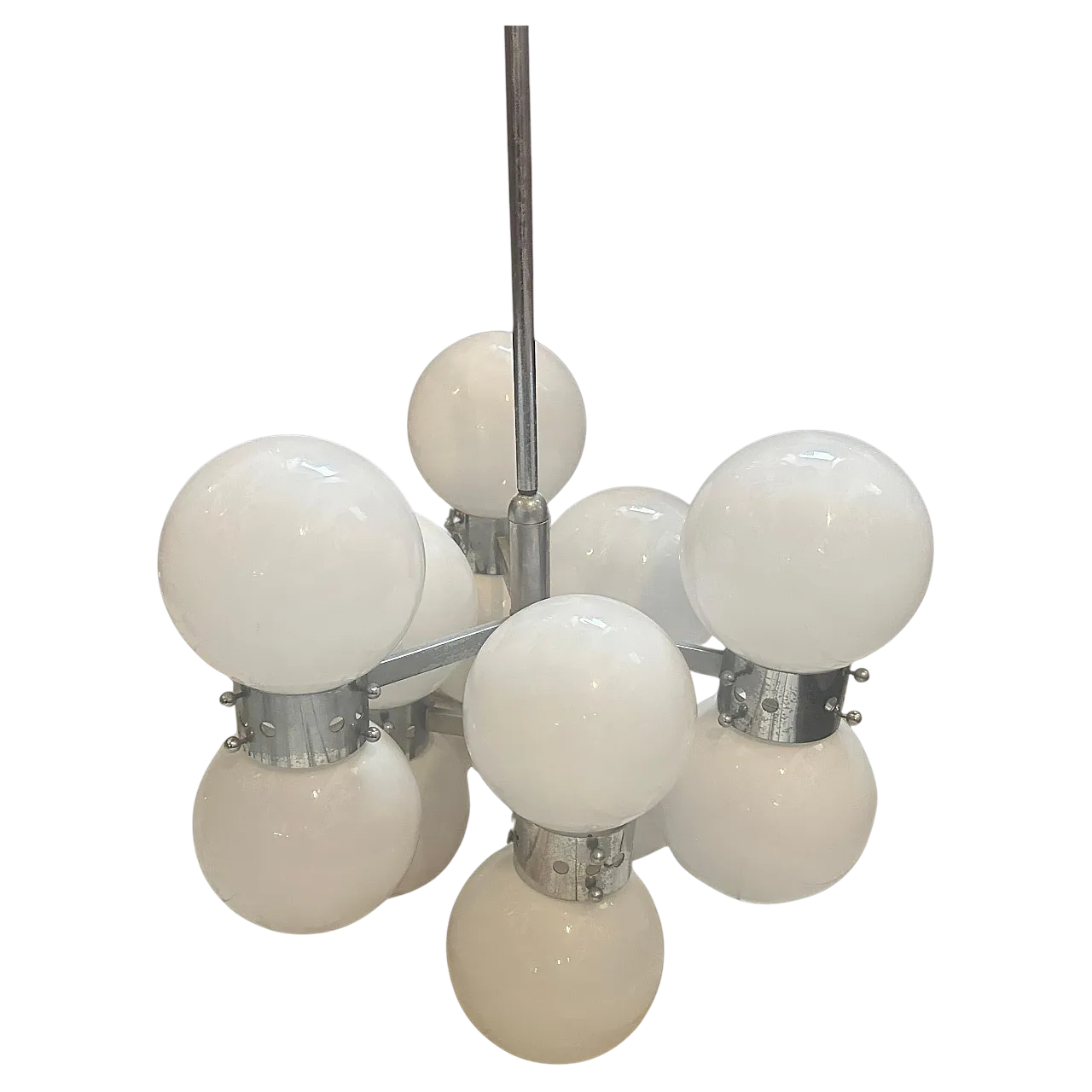 Lampadario a 10 luci in acciaio e vetro opalino, anni '60 18