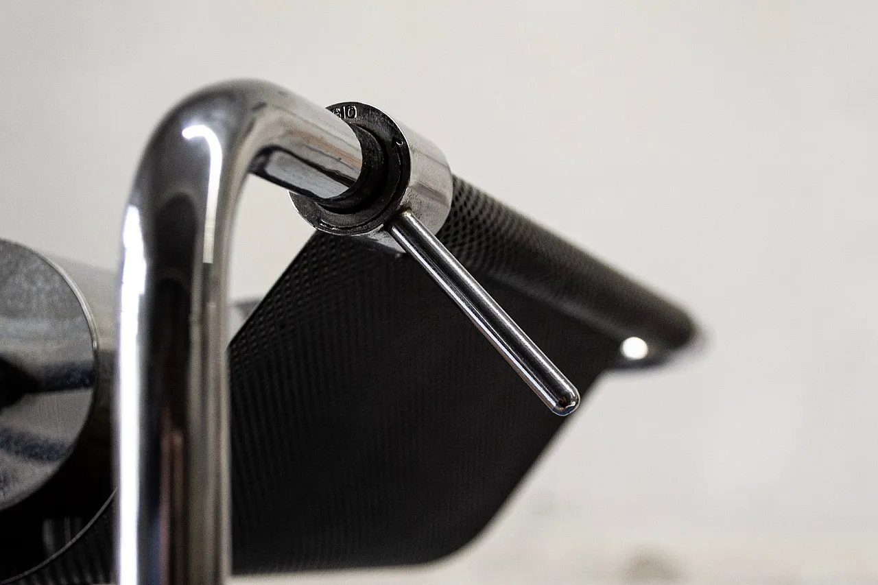 Lampada Troller di R.Barbieri & G.Marianelli per Tronconi, anni '70 4