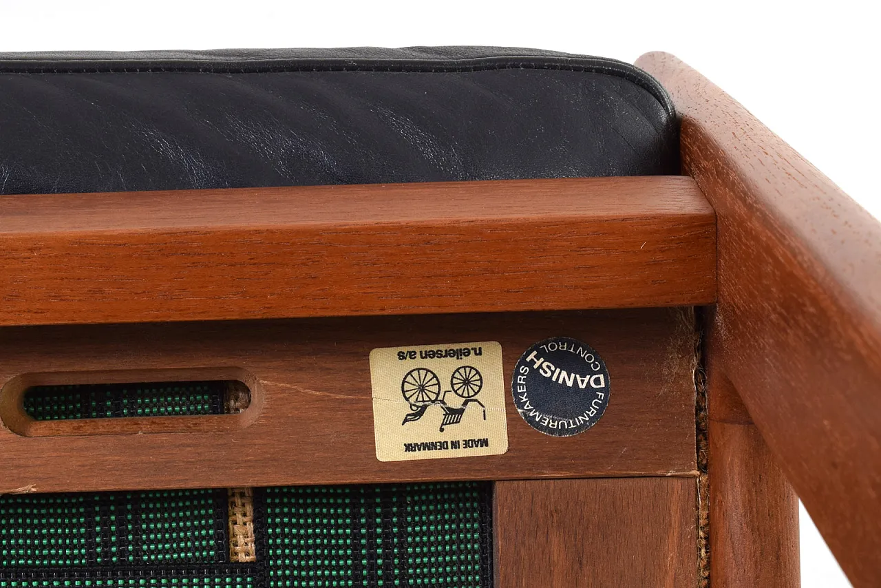 Coppia di poltrone in teak di Illum Wikkelsø per Niels Eilersen, 1970 16