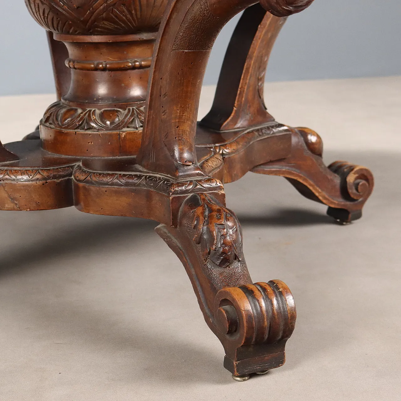 Tavolo allungabile in noce, '800 7