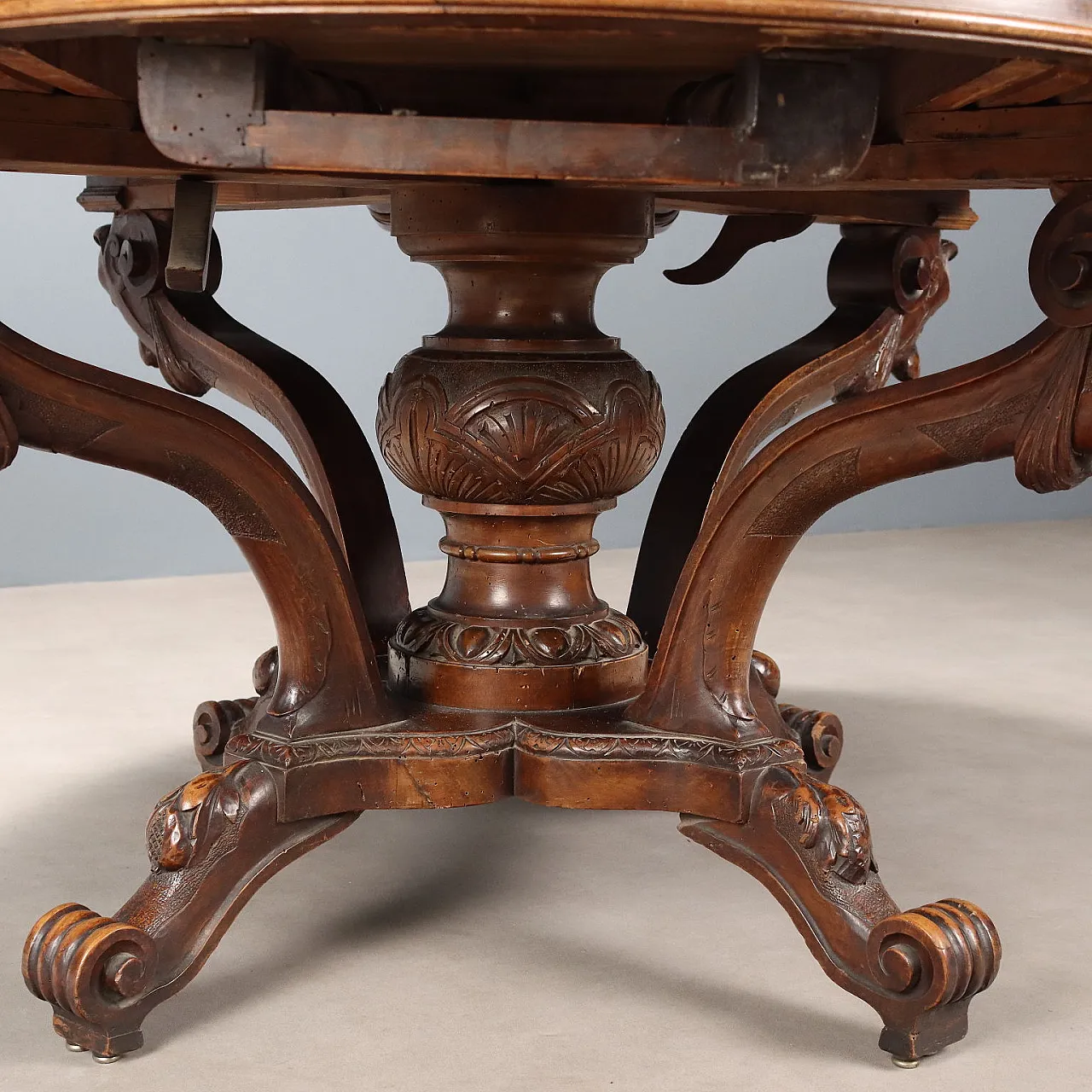 Tavolo allungabile in noce, '800 8