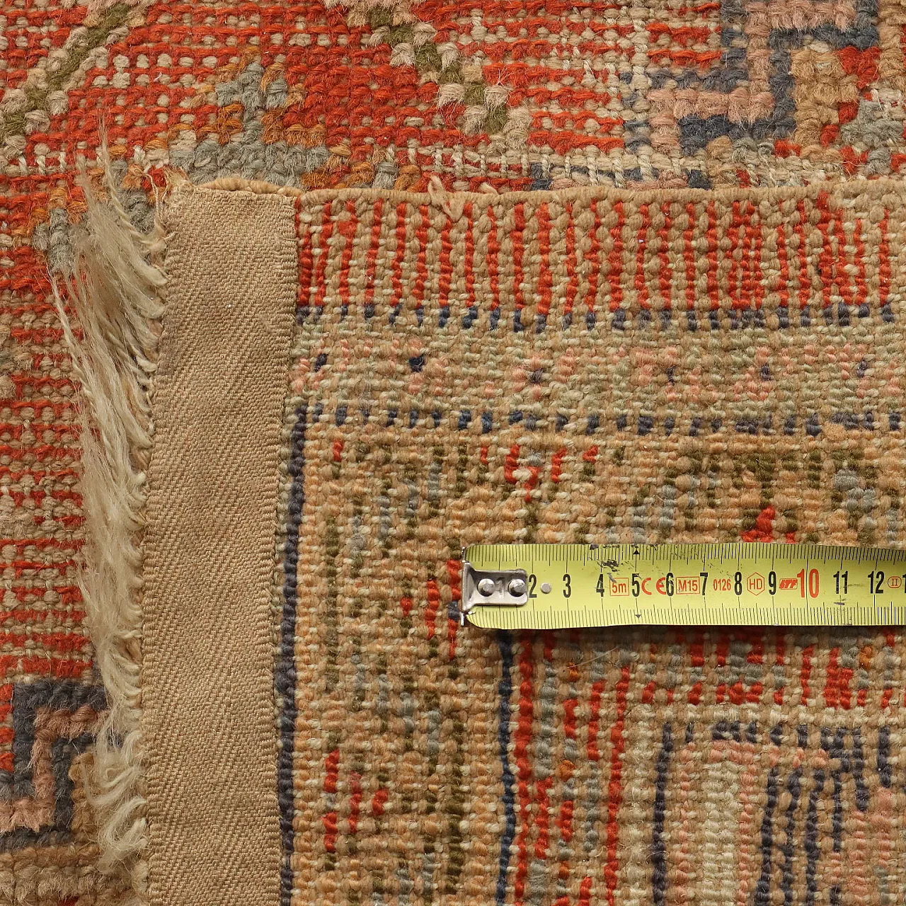 Heavy-knotted wool Ushak carpet, 20th century 9