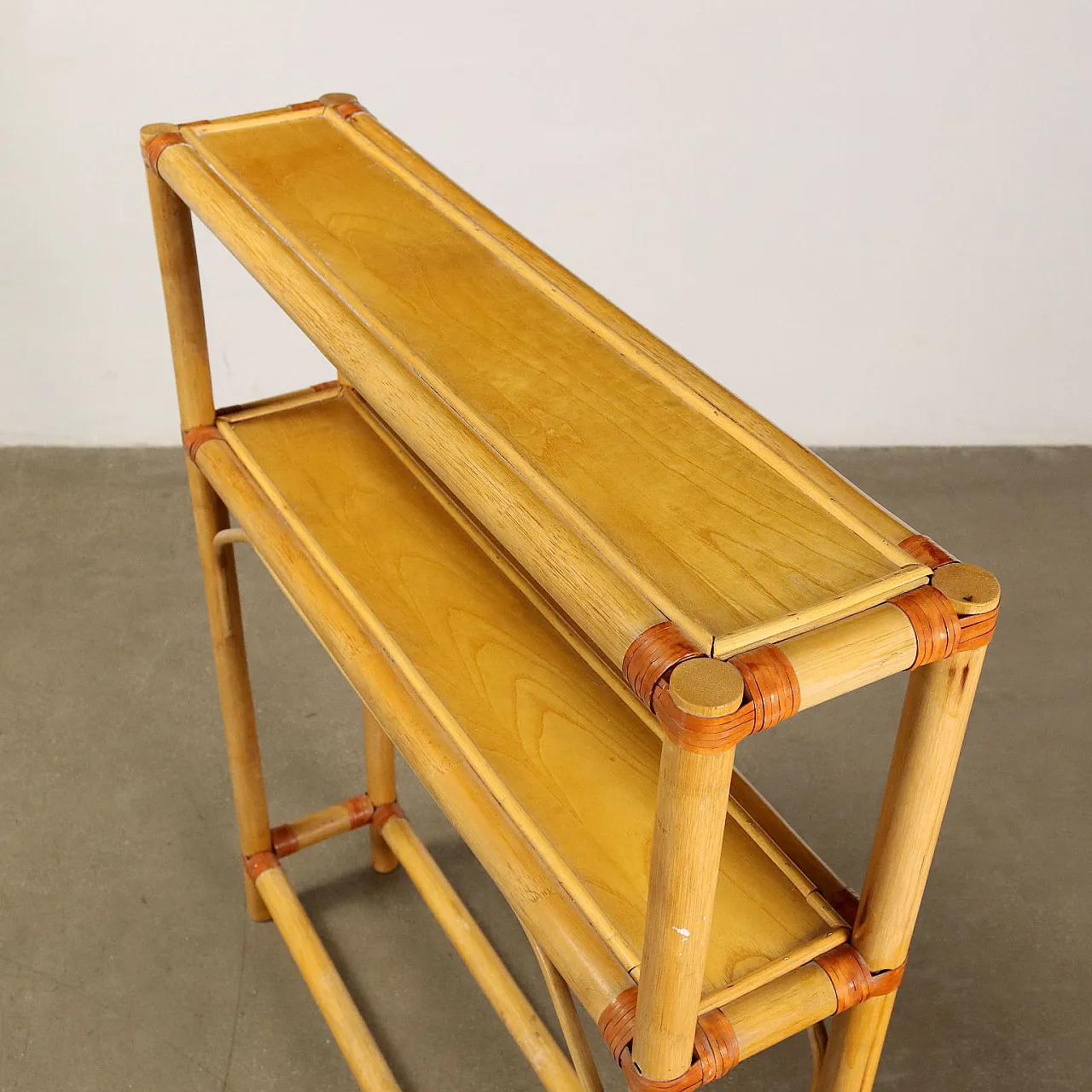 Mobile in bambù con ripiani a giorno, anni '80 3