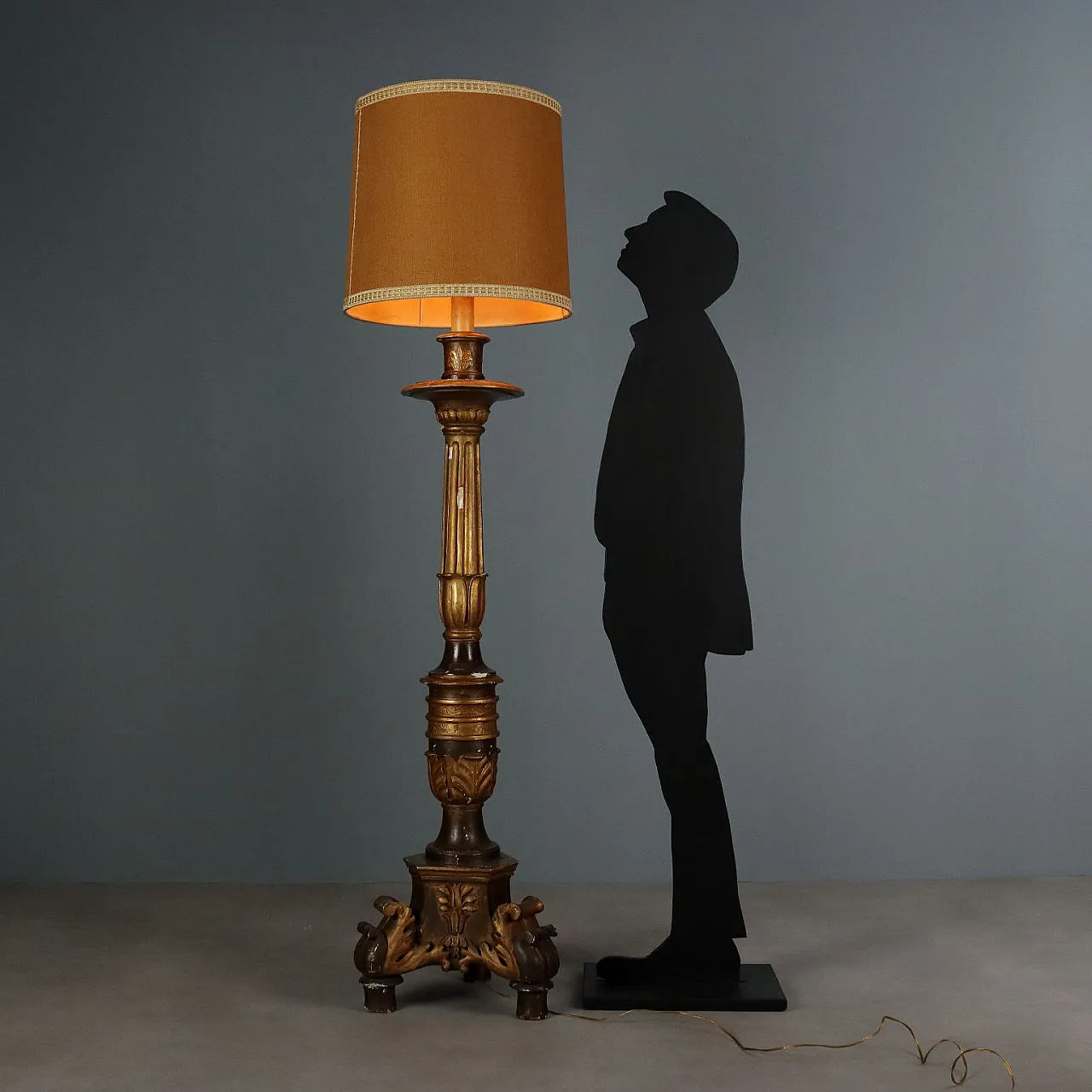 Gilded wood and fabric torch, 19th century 2