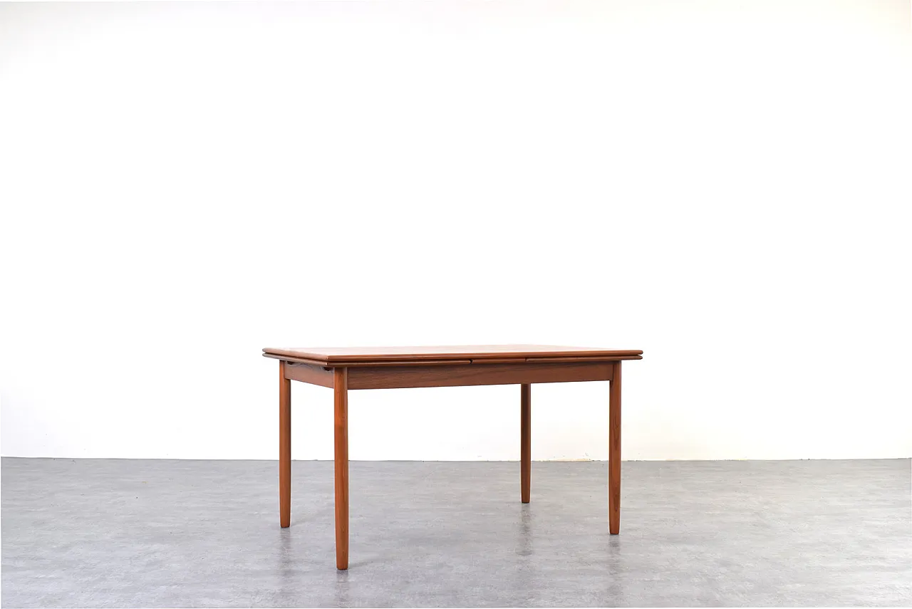 Mid-Century Danish Teak Extendable Dining Table, 1960s 1