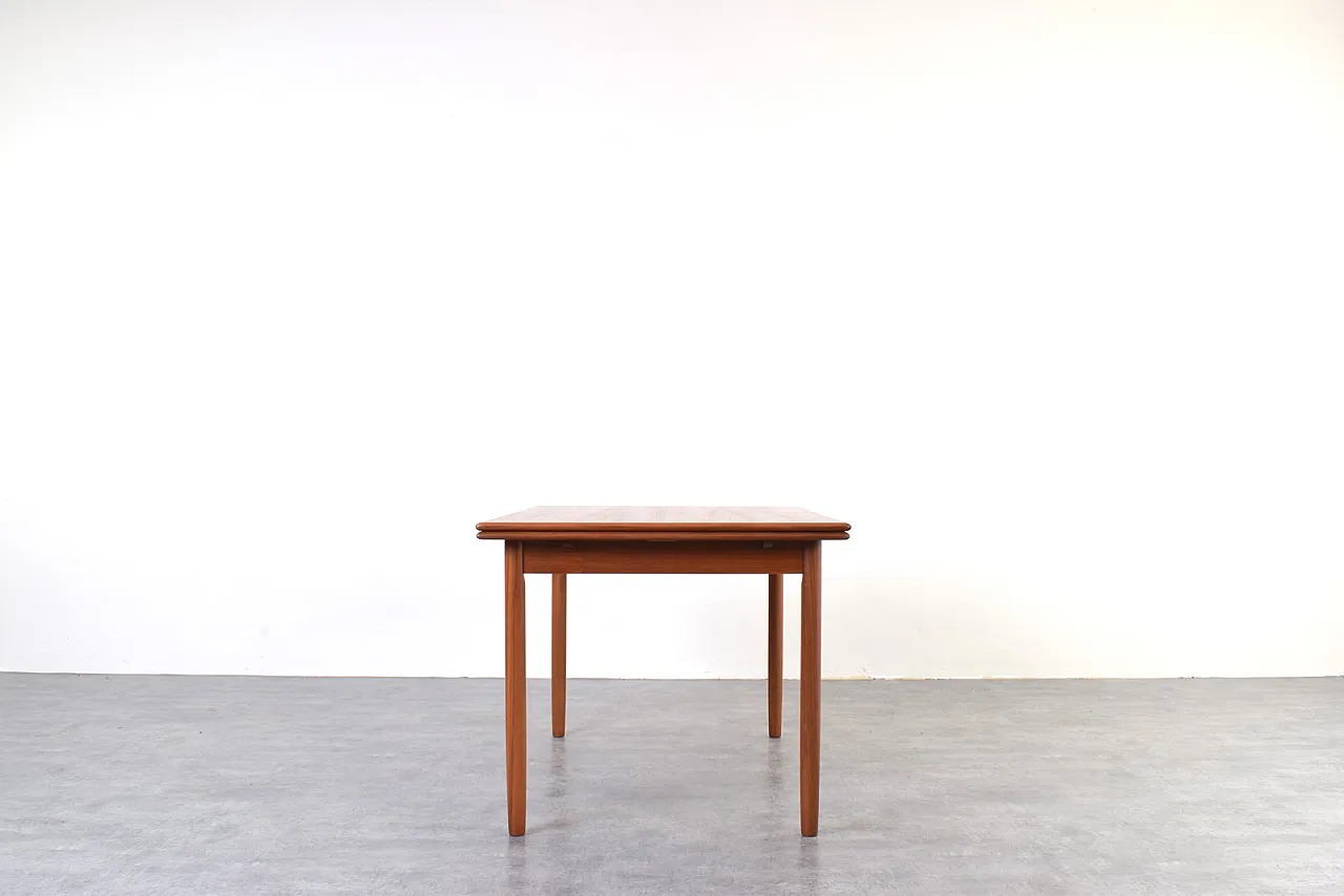 Mid-Century Danish Teak Extendable Dining Table, 1960s 5